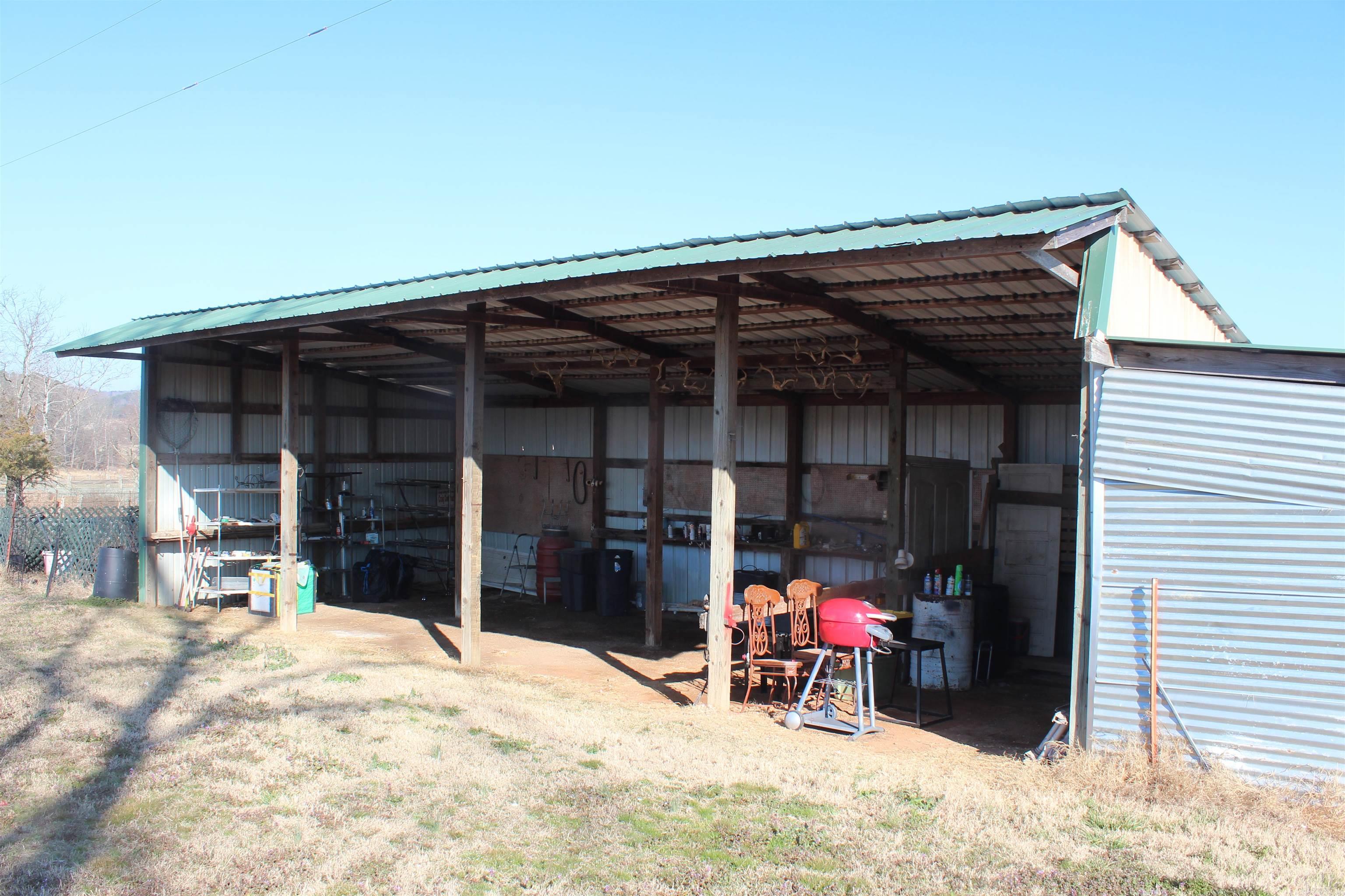 230 Ceder Creek Rd  Center Ridge, AR