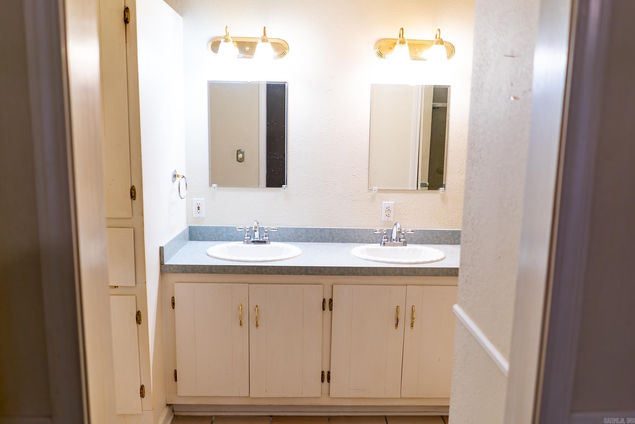 1503 172  Monticello, AR