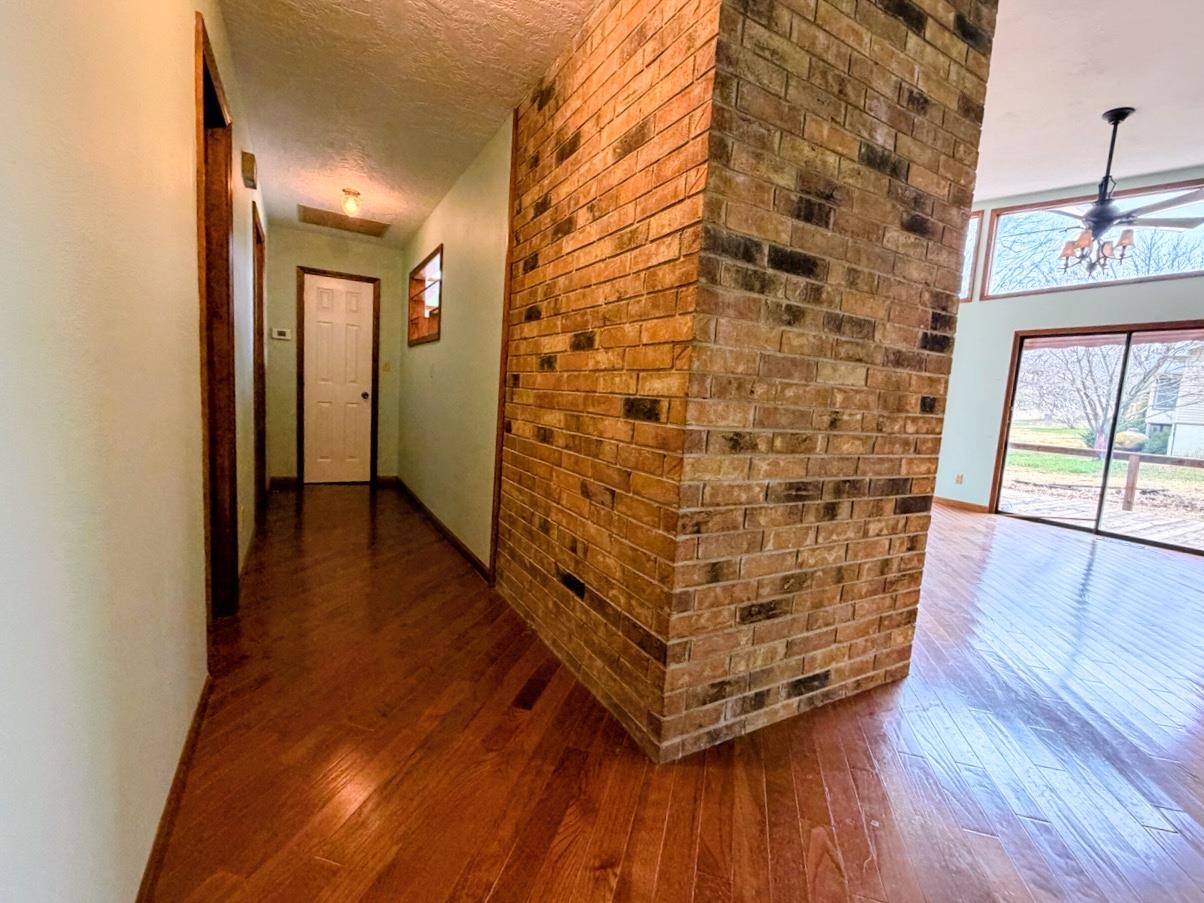 201 Topaz  Horseshoe Bend, AR