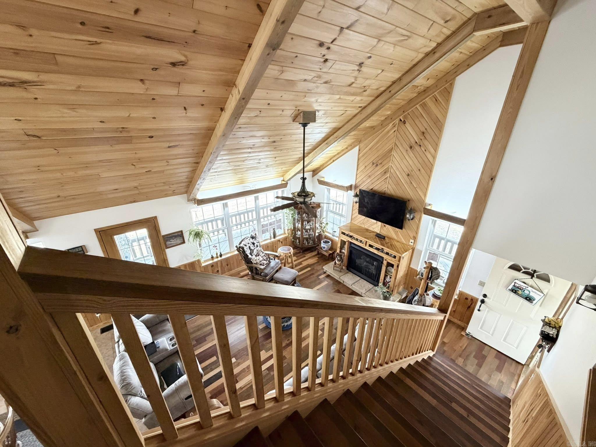 2096 QMC Road  Mountain View, AR