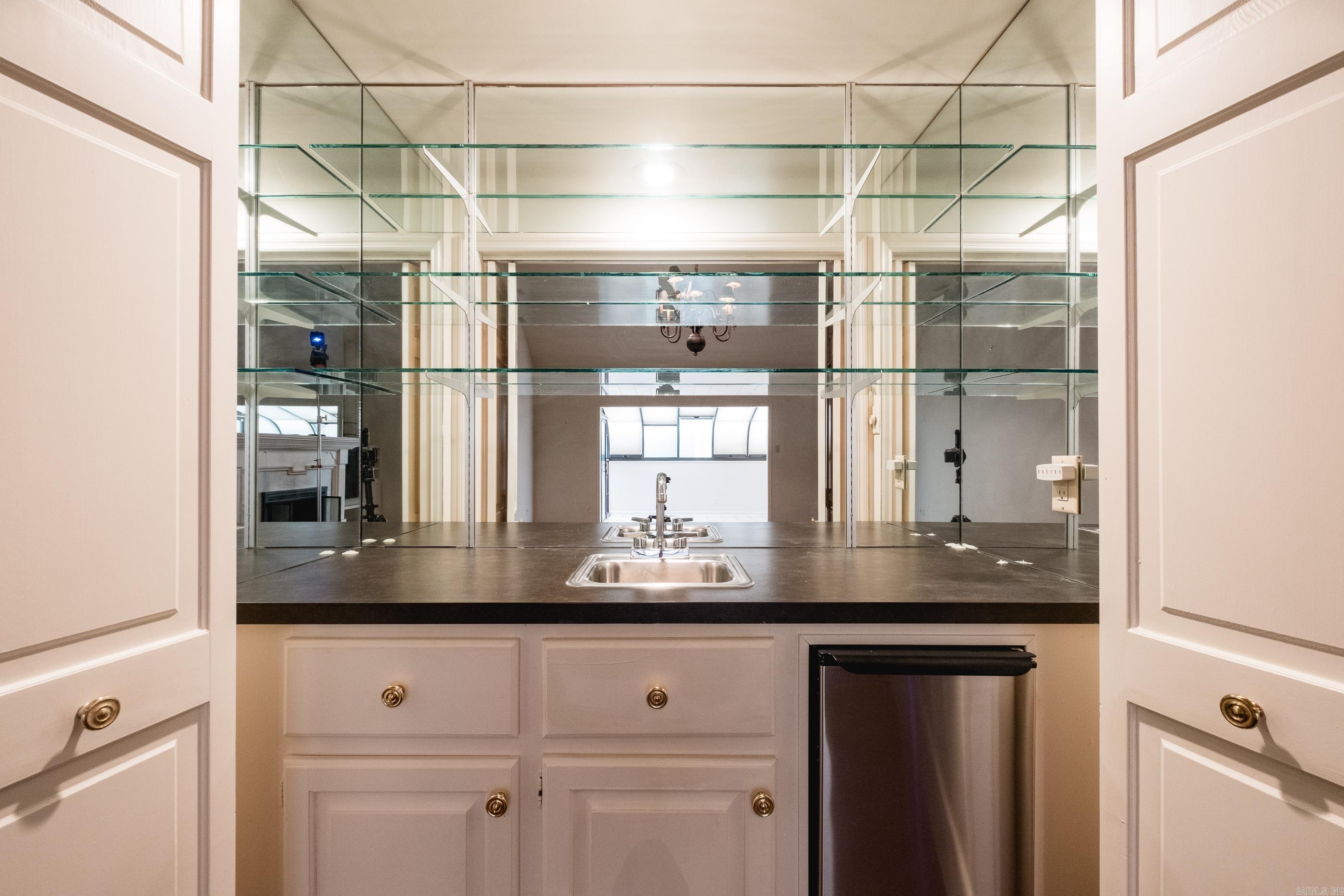 801 Pleasant Valley  Little Rock, AR