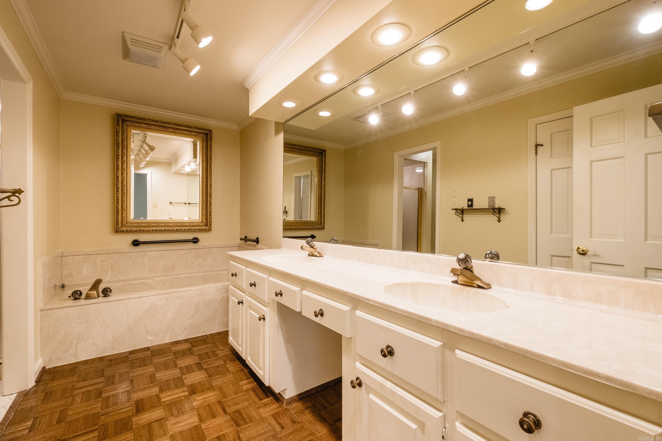 801 Pleasant Valley  Little Rock, AR