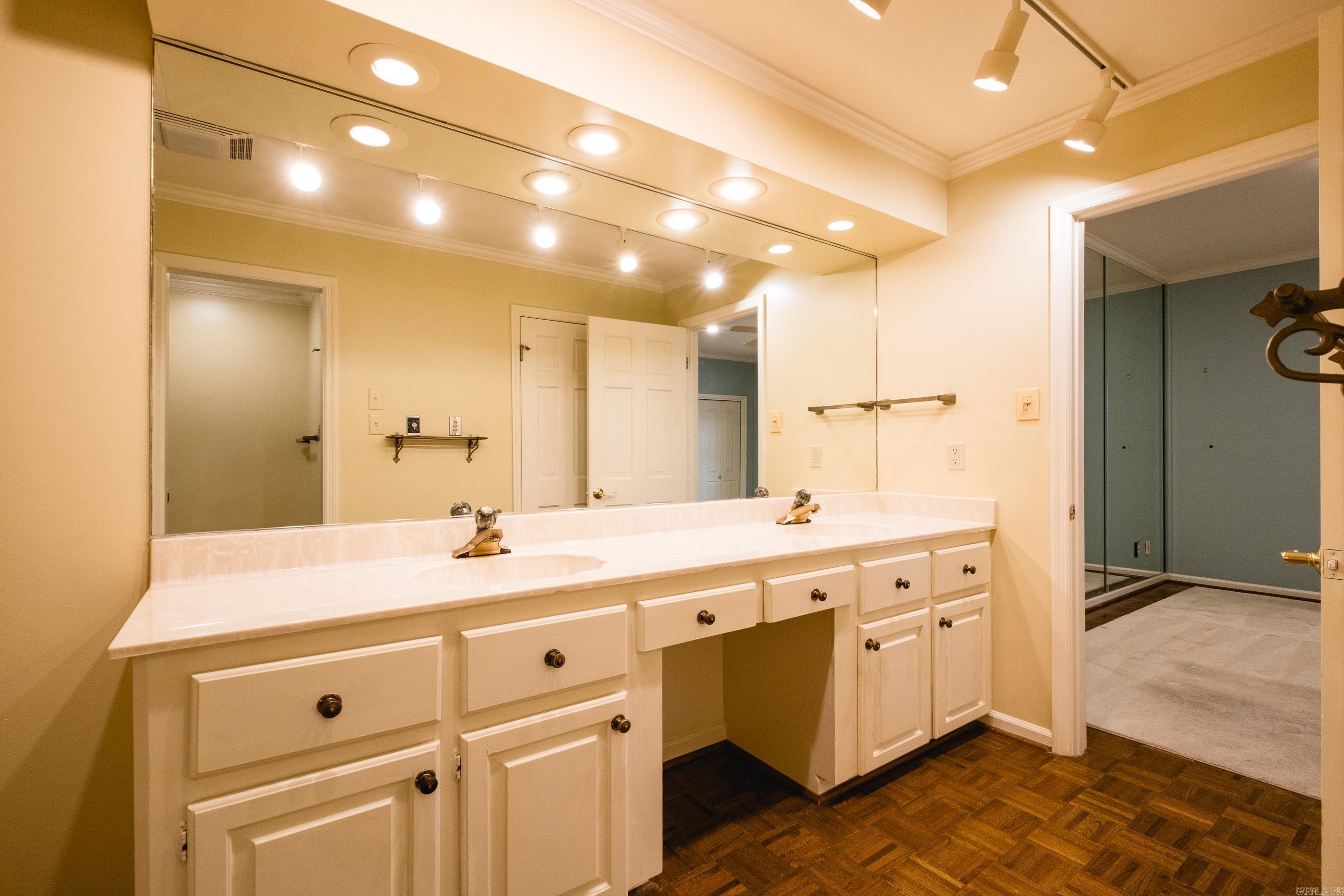 801 Pleasant Valley  Little Rock, AR