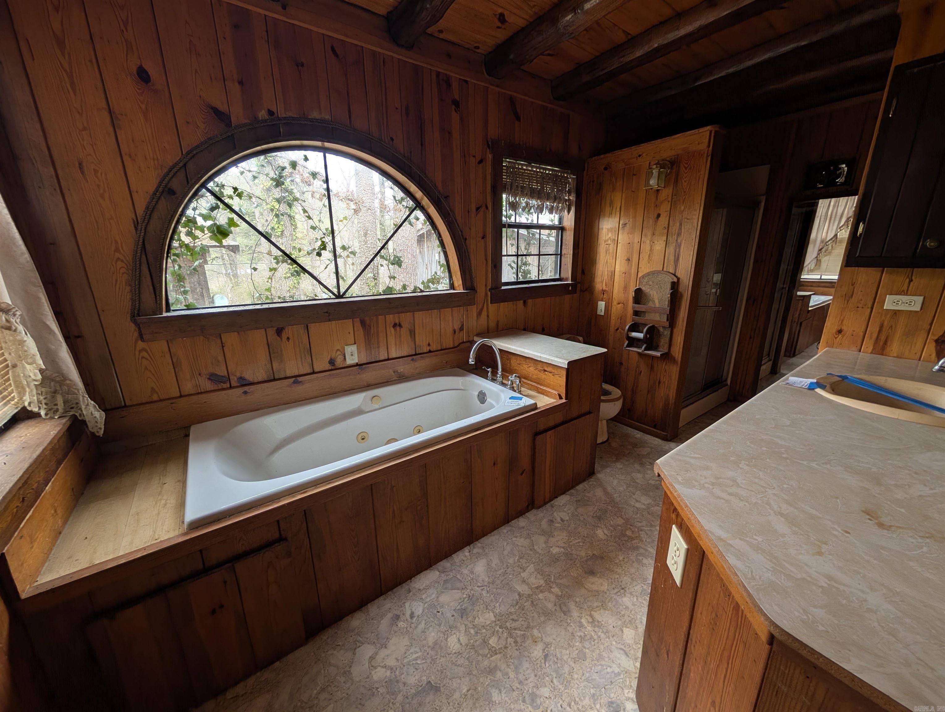 910 Polk Road 62  Mena, AR