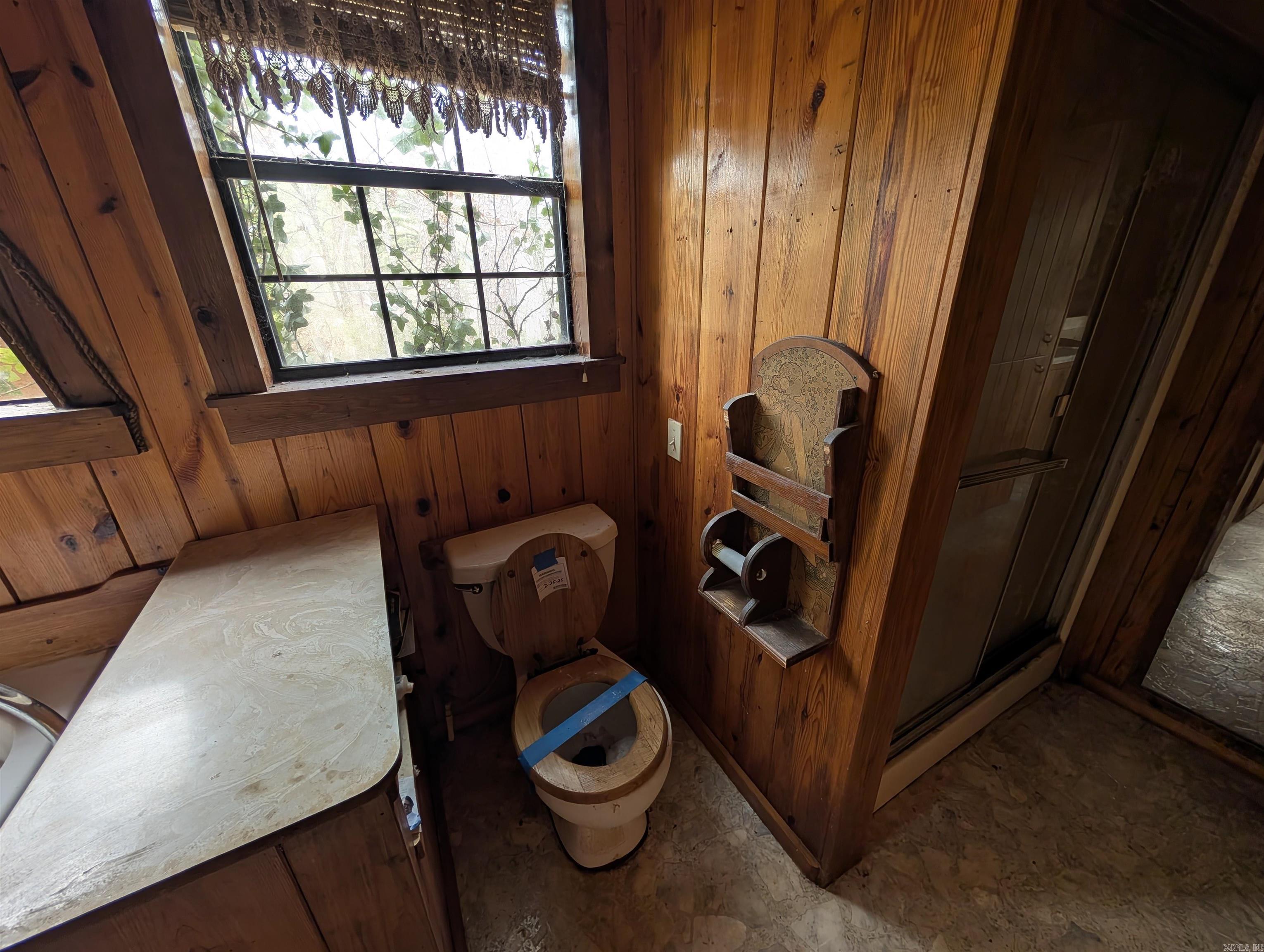 910 Polk Road 62  Mena, AR