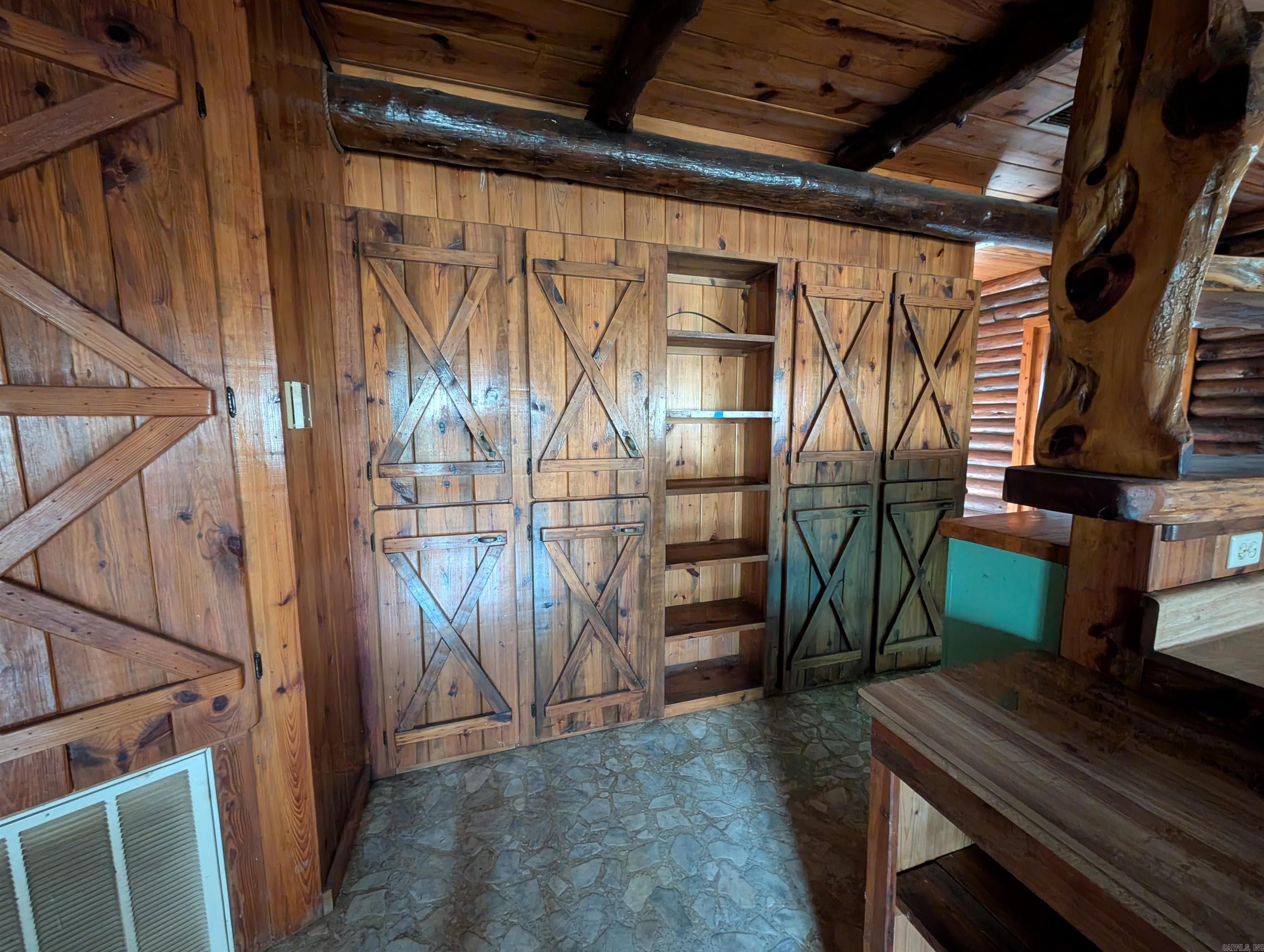 910 Polk Road 62  Mena, AR