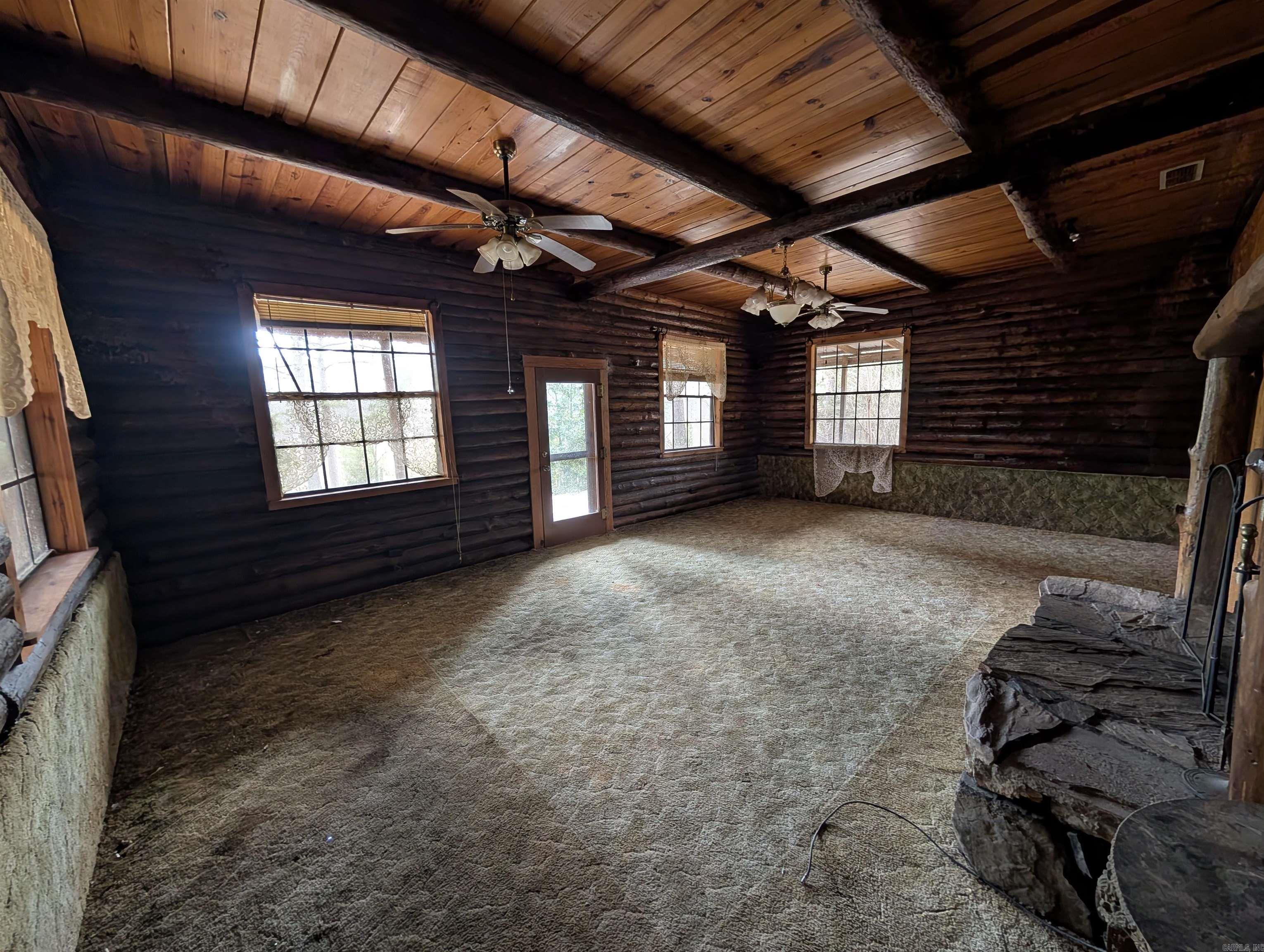 910 Polk Road 62  Mena, AR