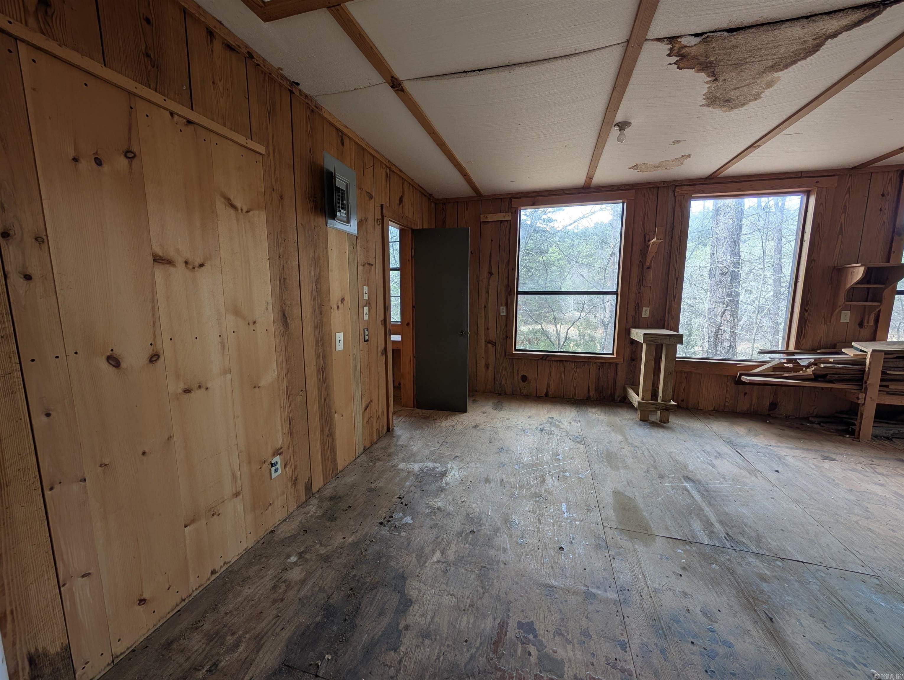 910 Polk Road 62  Mena, AR