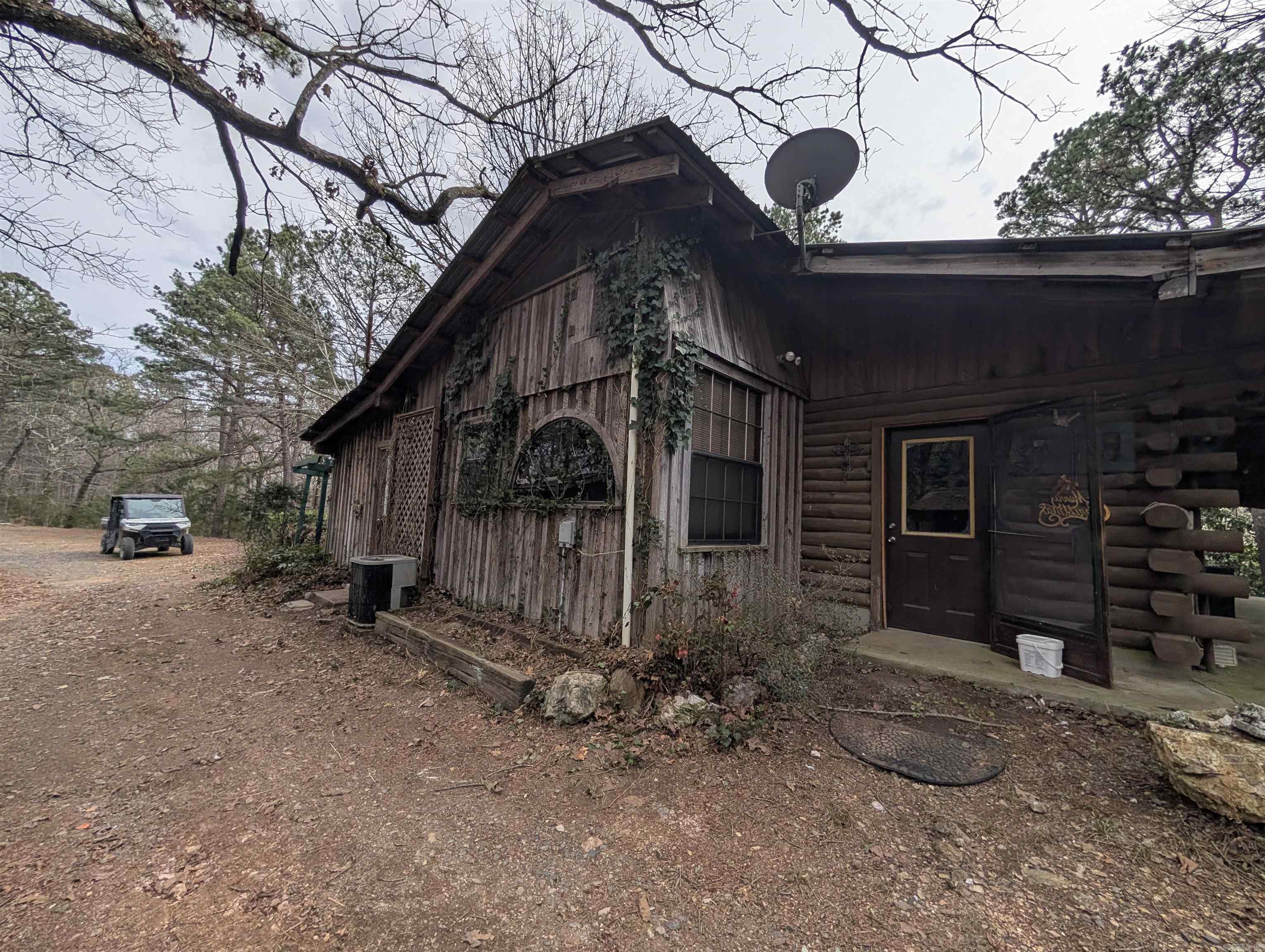 910 Polk Road 62  Mena, AR