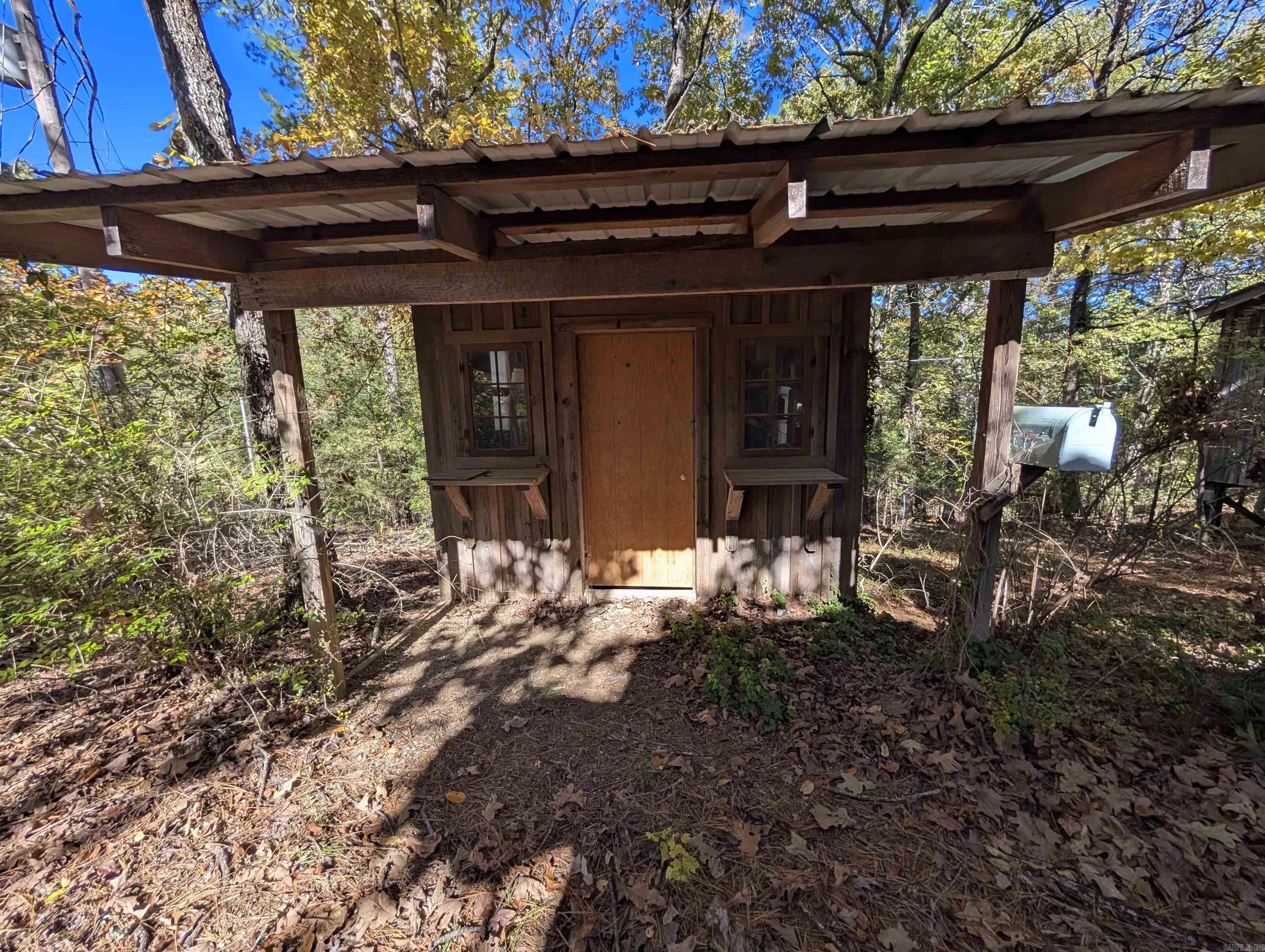 910 Polk Road 62  Mena, AR