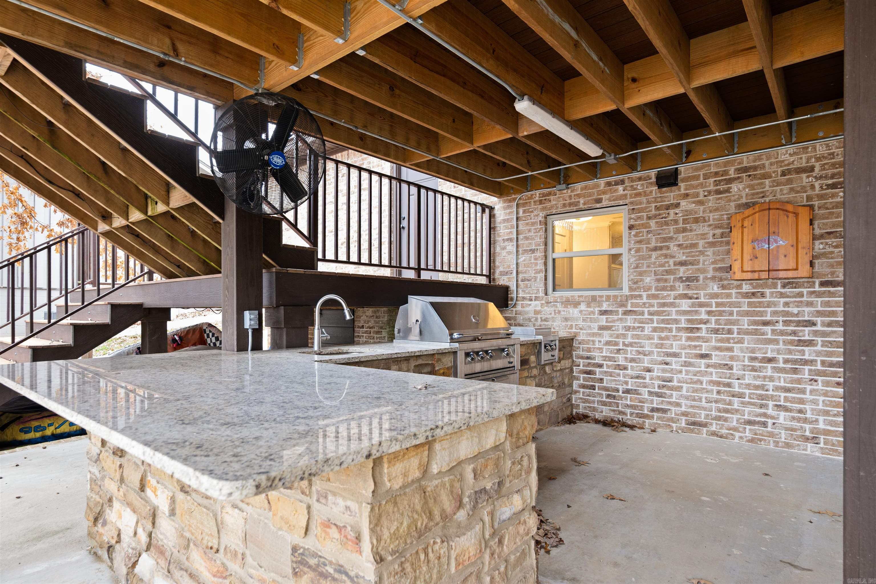 38 Winnebago  Cherokee Village, AR