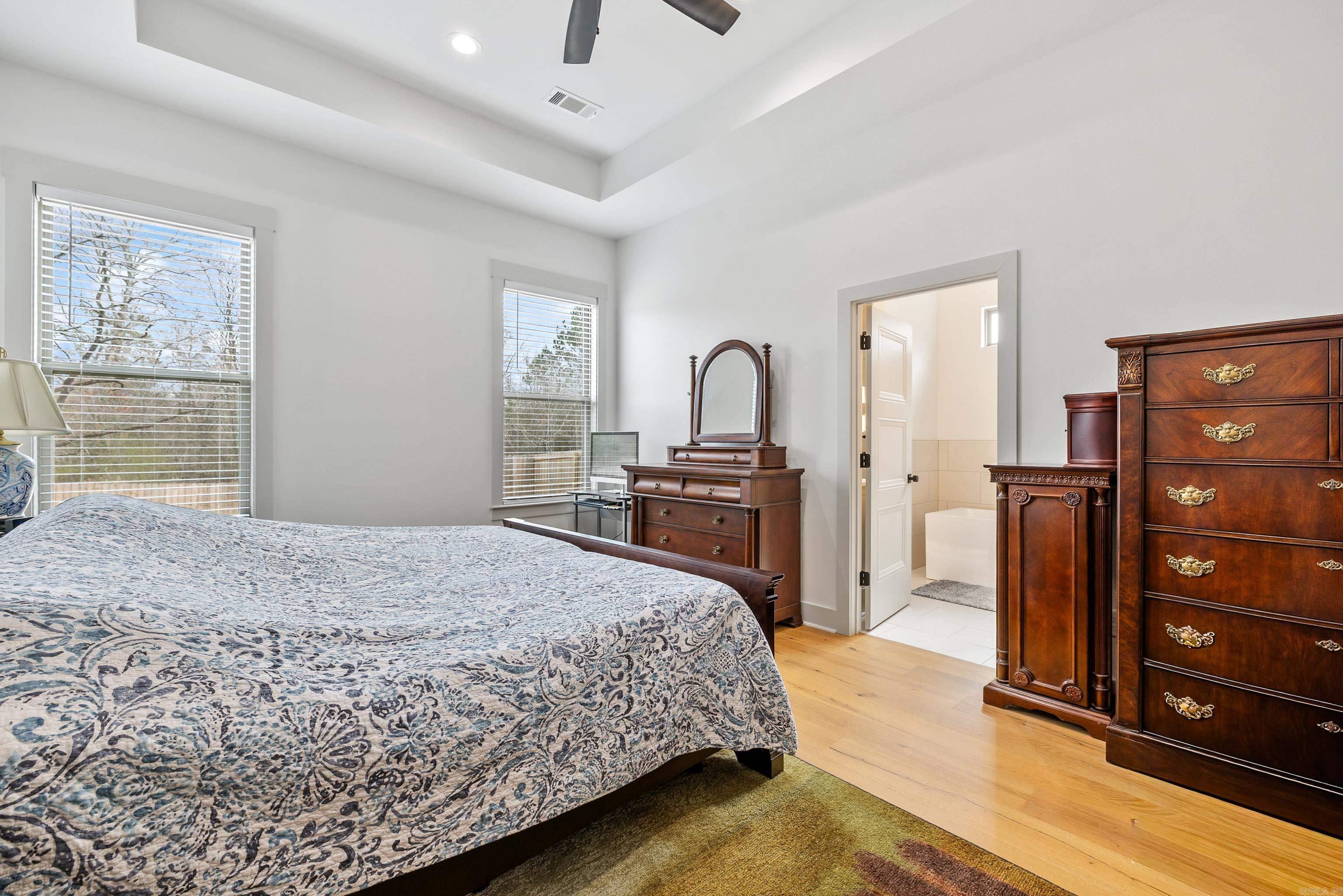 8028 N Shoreline  Benton, AR