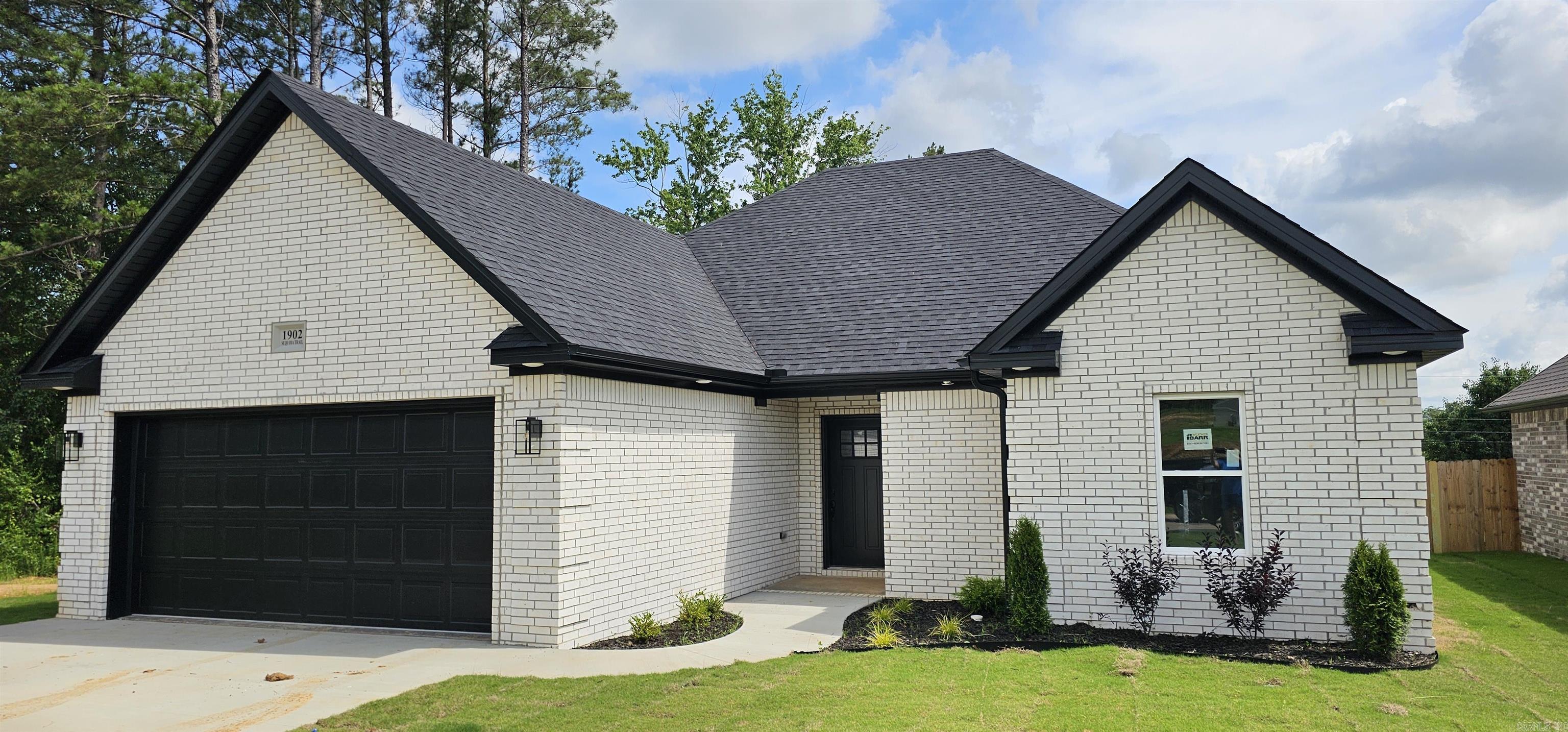 1902 Sequoia  Paragould, AR