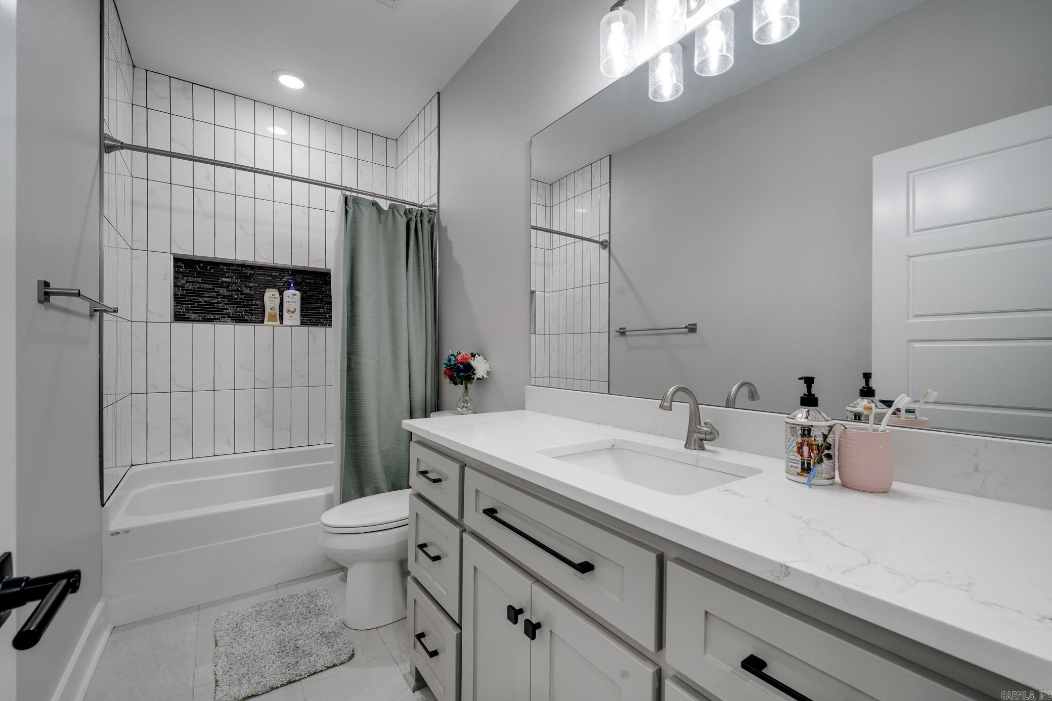 2475 Lilac  Conway, AR