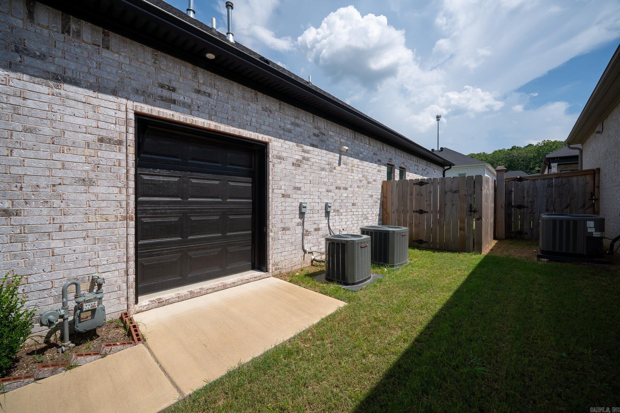 2475 Lilac  Conway, AR