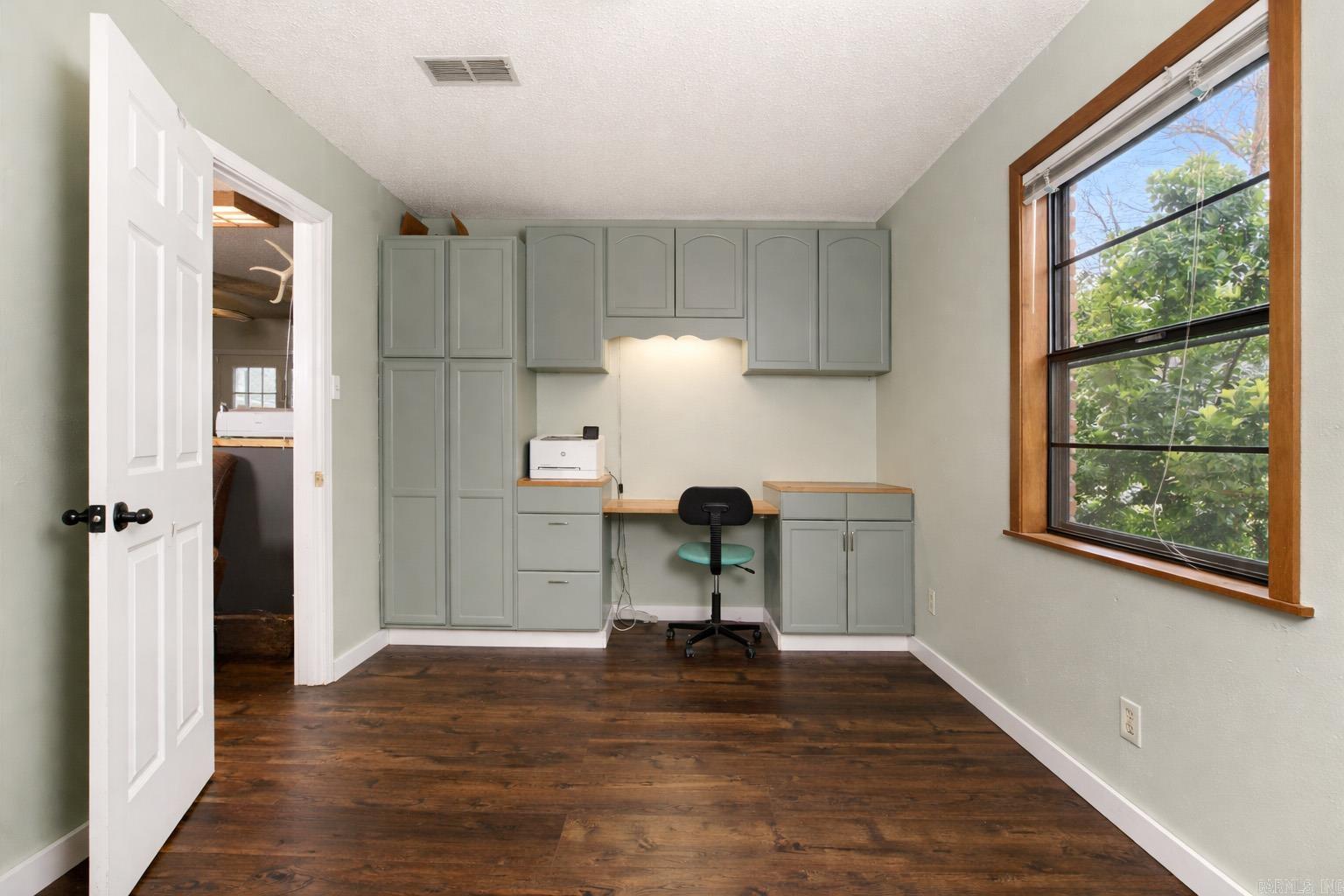 610 Reynolds White Hall, AR 71602-0000