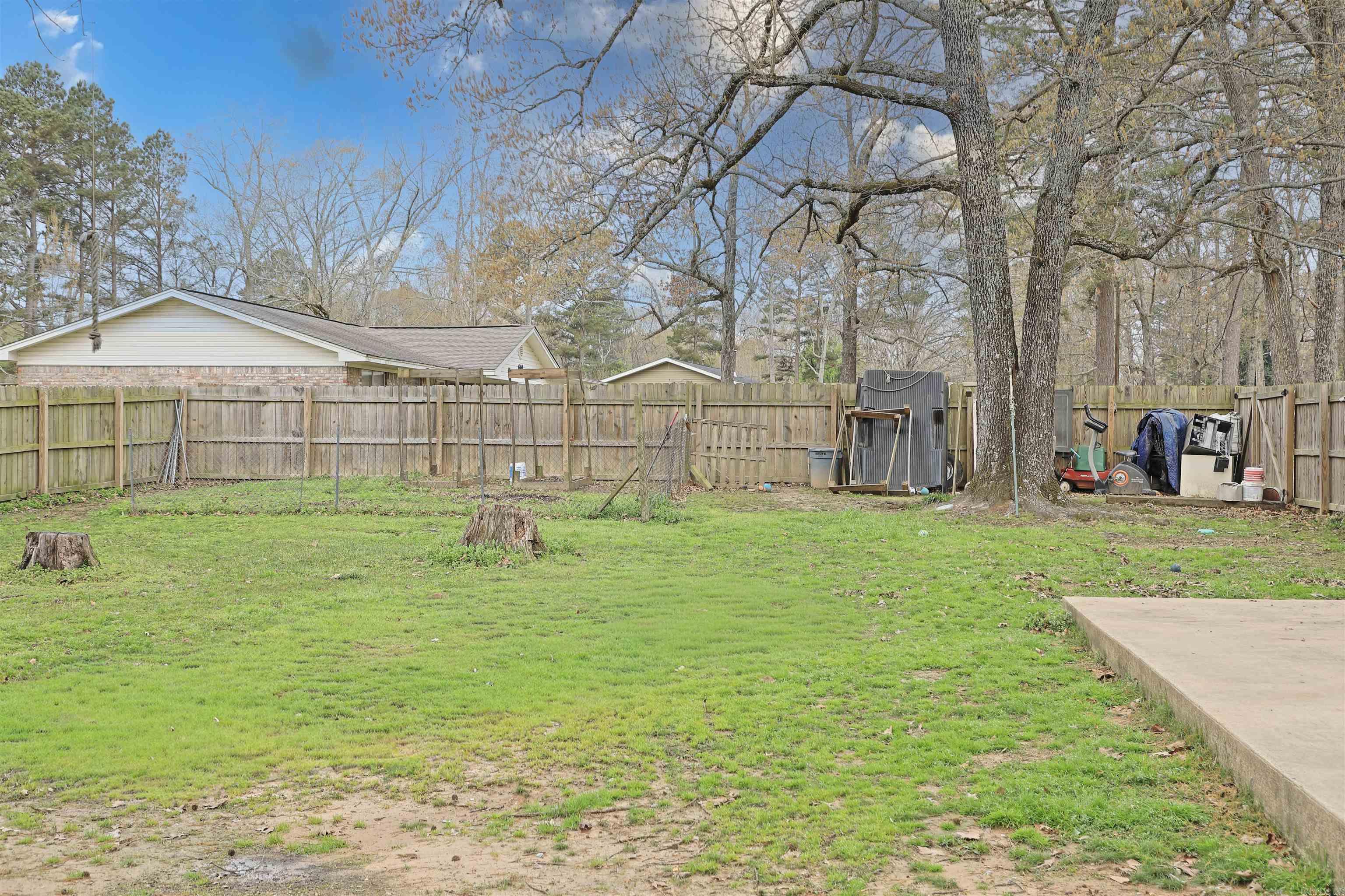 610 Reynolds White Hall, AR 71602-0000