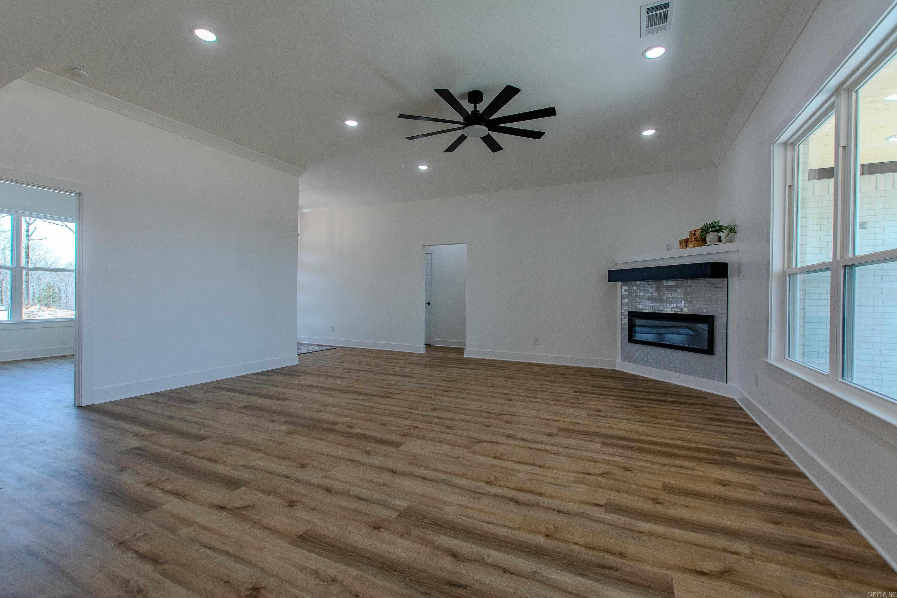 912 Conrad Cove Jacksonville, AR 72076