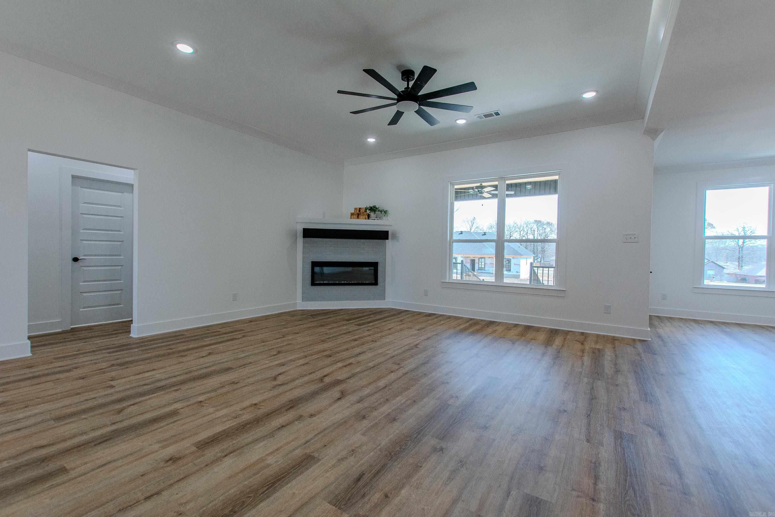 912 Conrad Cove Jacksonville, AR 72076