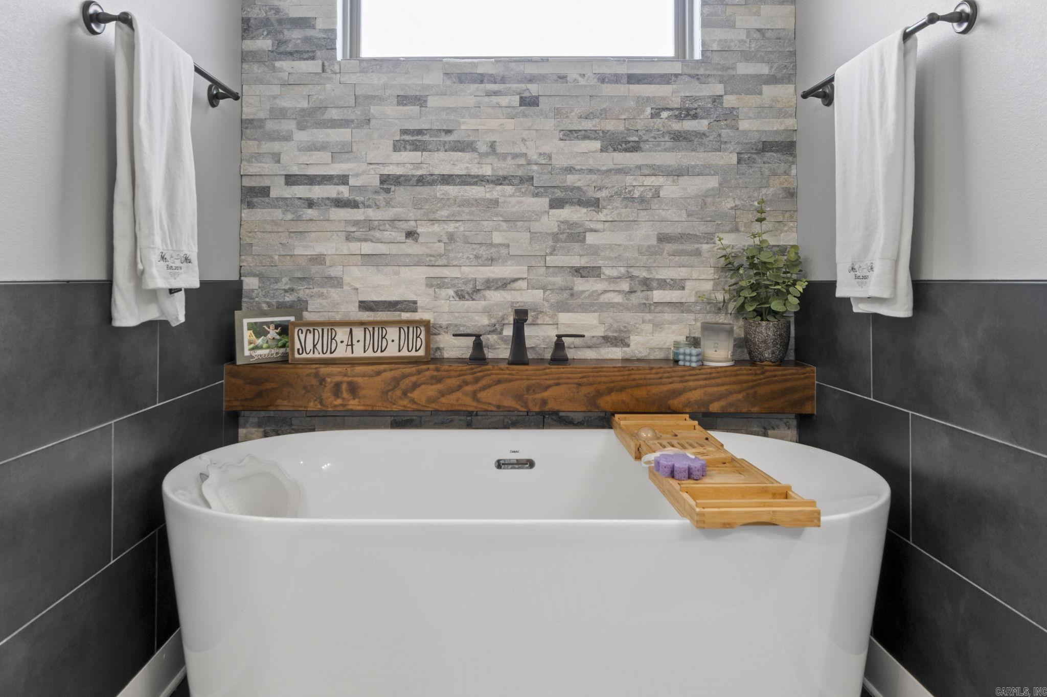 9500 Cliffside  Sherwood, AR