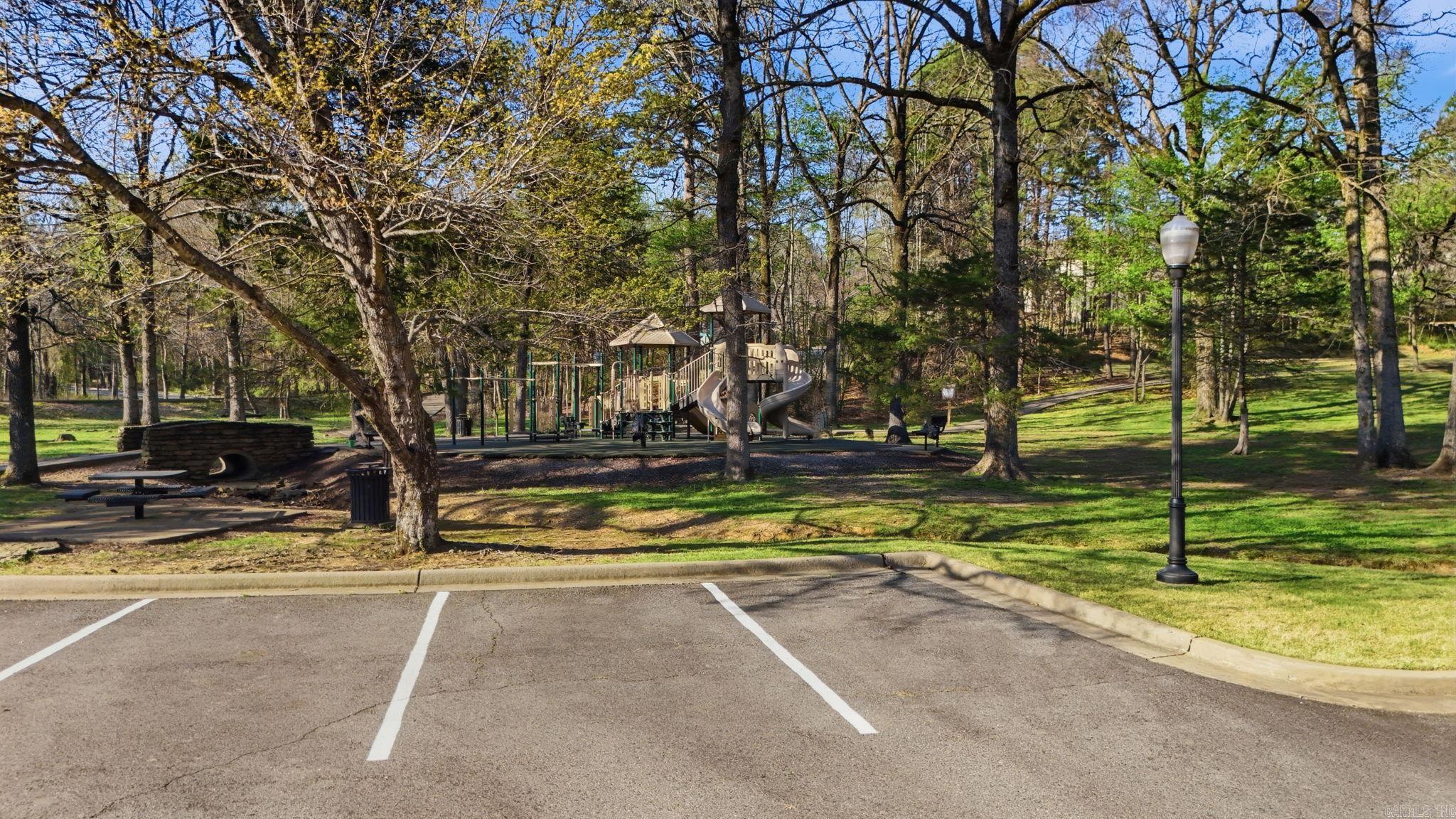 6 Hoggards Ridge Little Rock, AR 72211