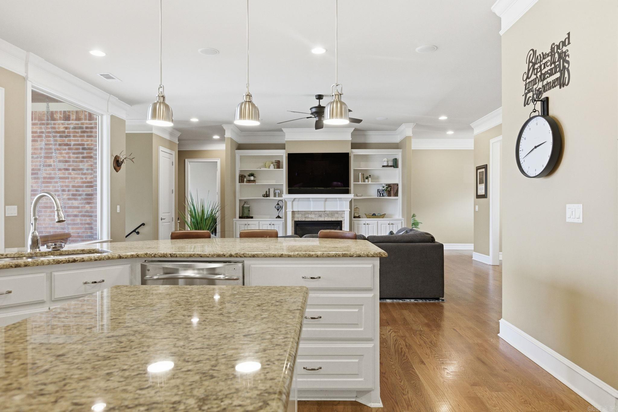 6 Hoggards Ridge Little Rock, AR 72211