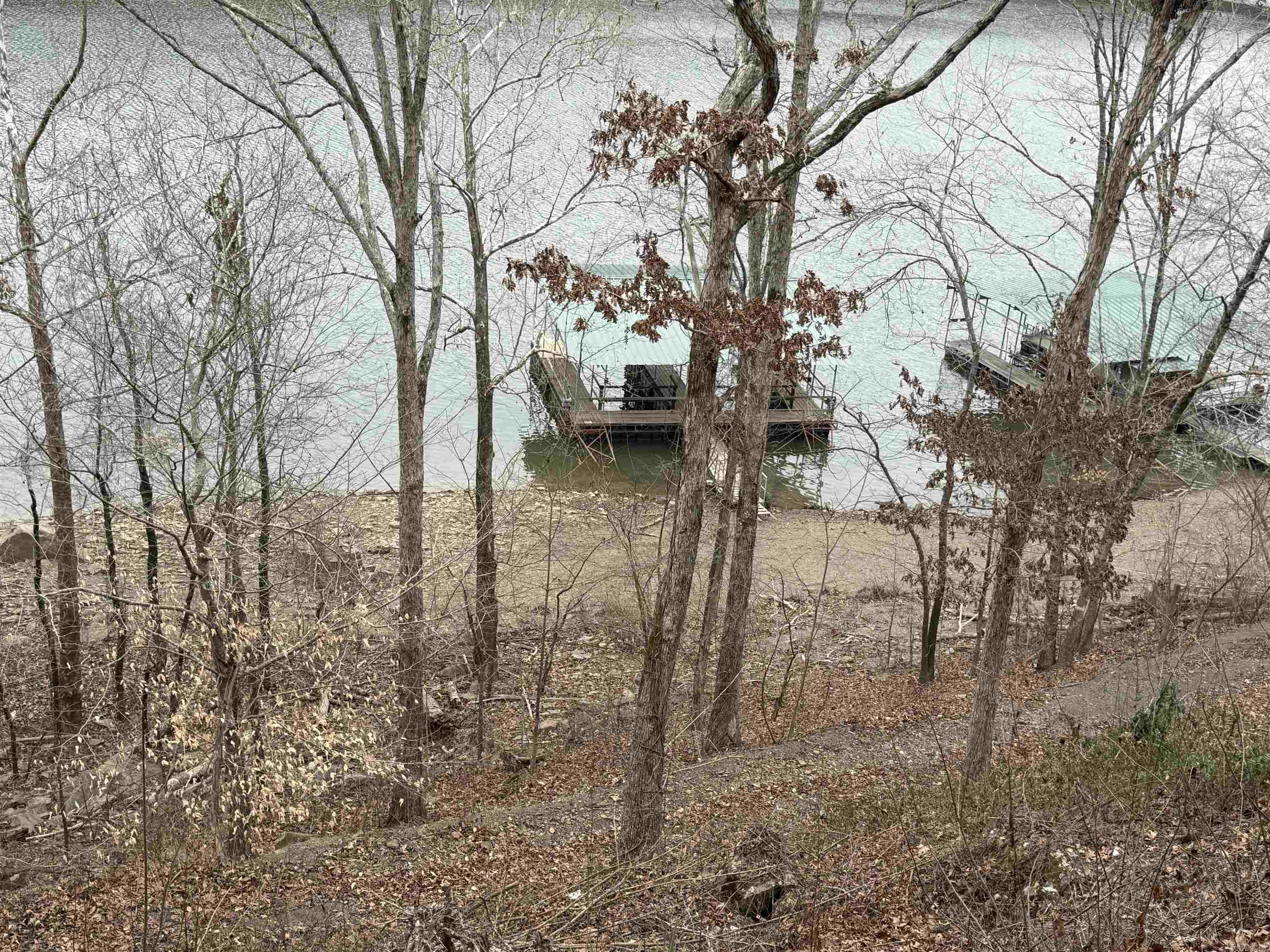300 Canyon  Greers Ferry, AR