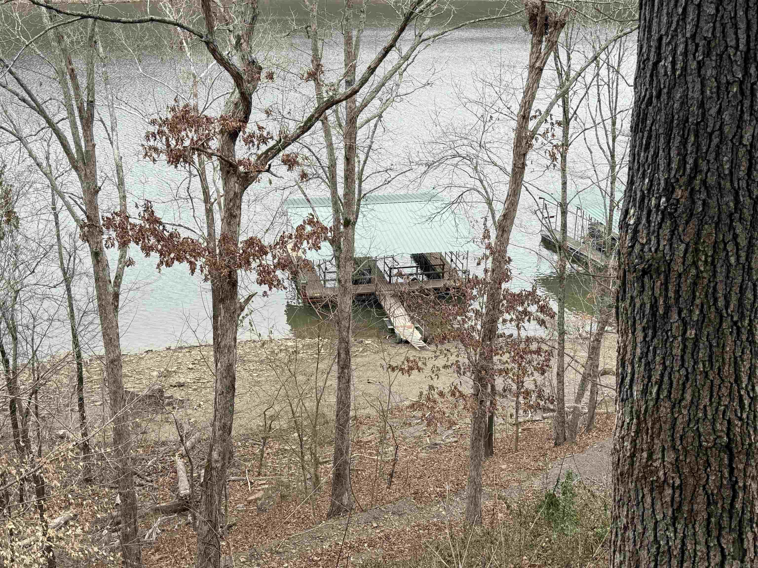 300 Canyon  Greers Ferry, AR
