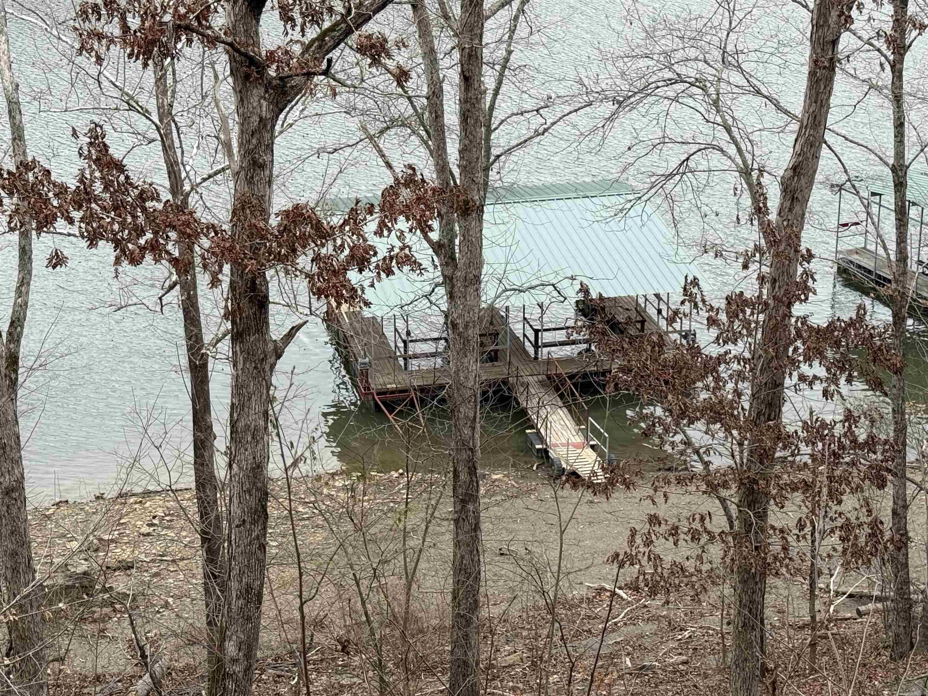 300 Canyon  Greers Ferry, AR