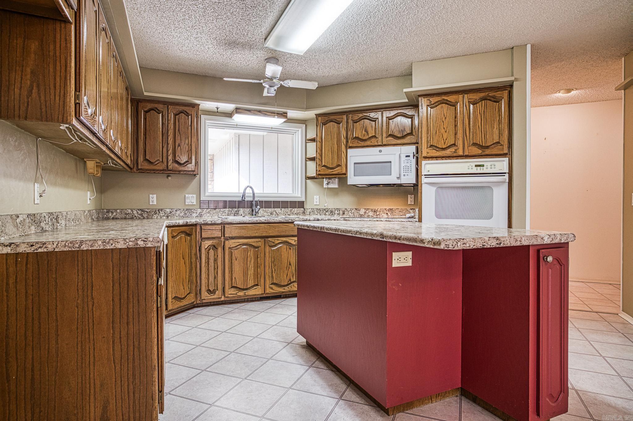 7 Camarzana Lane  Hot Springs Village, AR