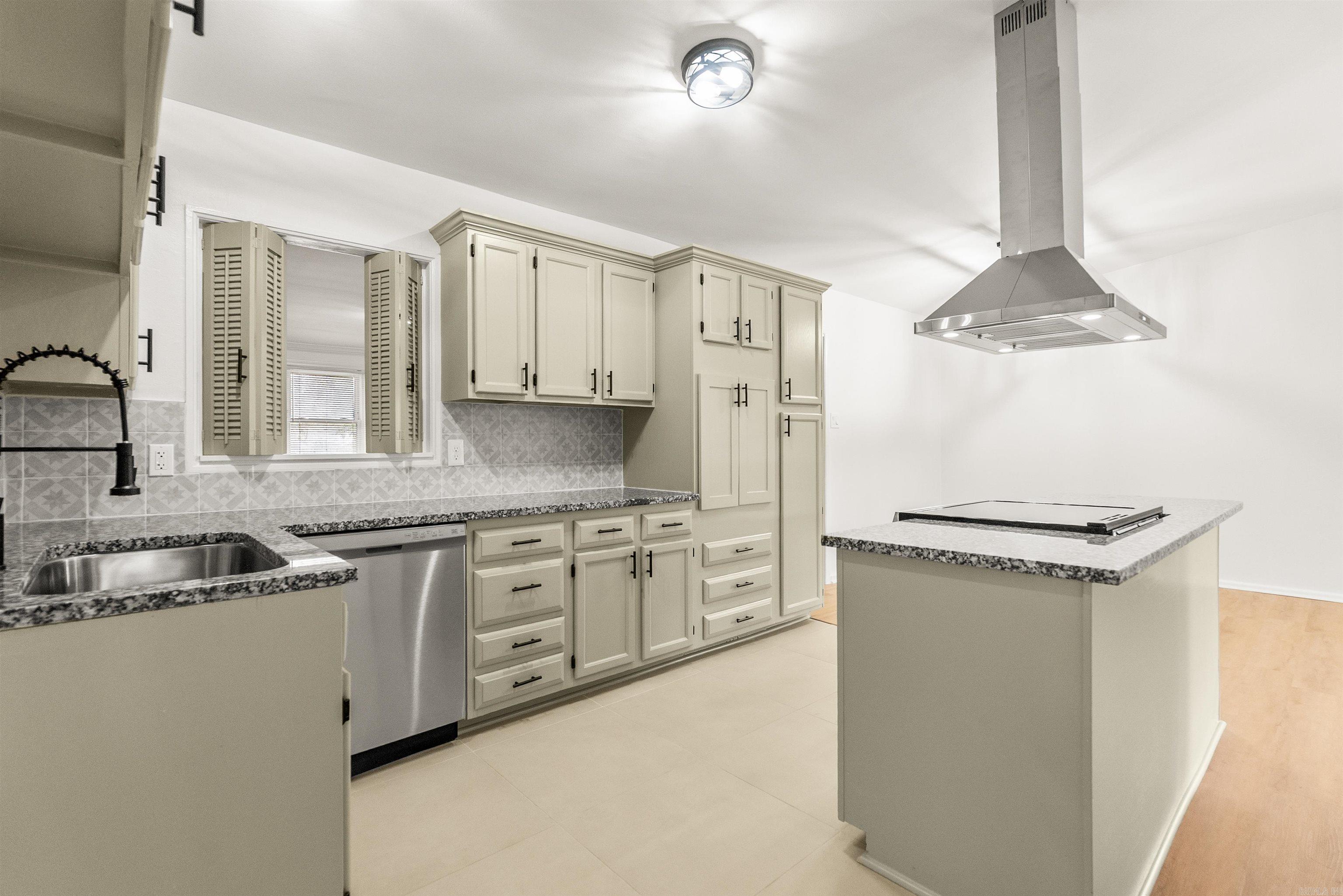 22 Lamont  Little Rock, AR