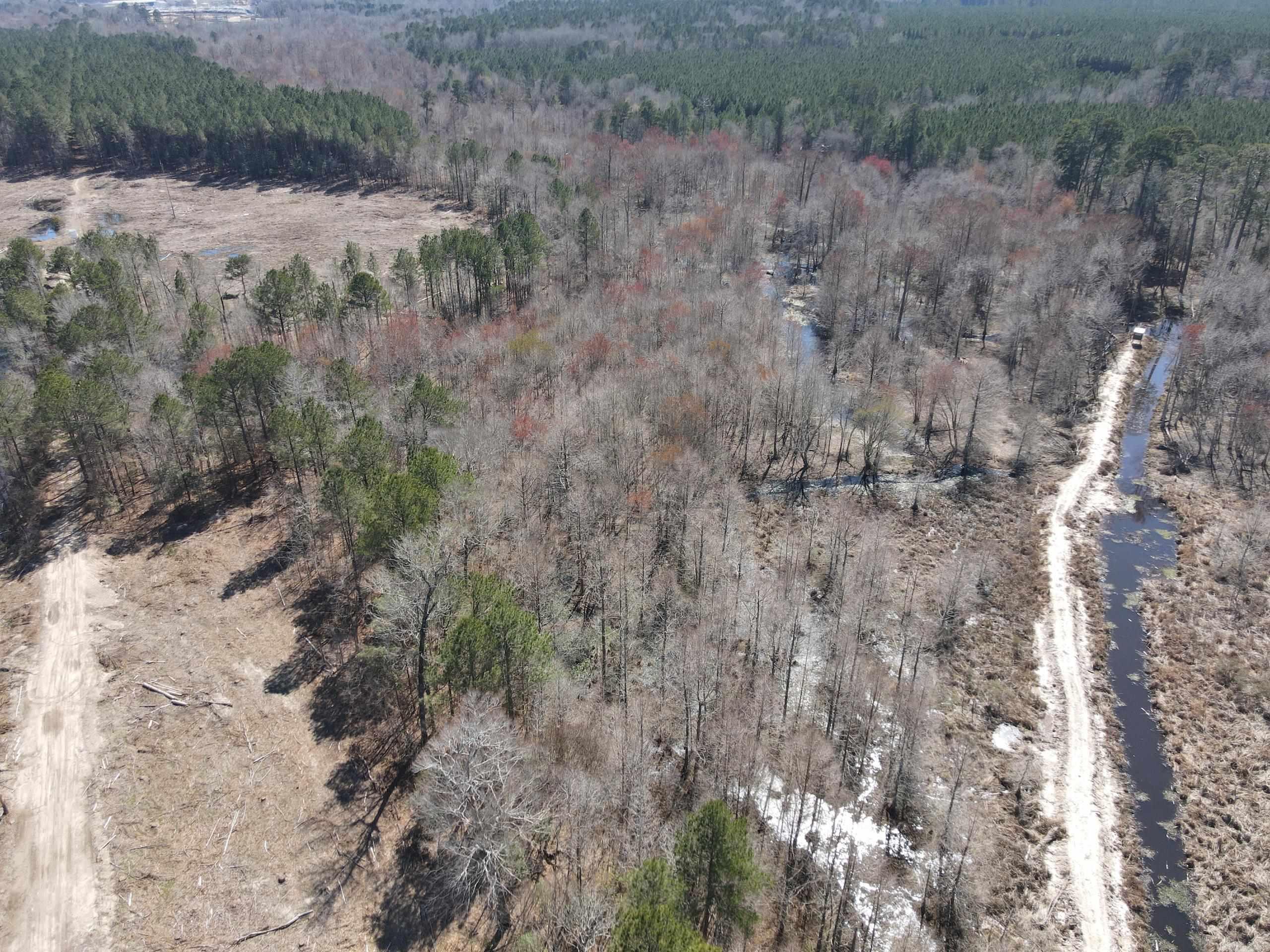 000 Lawson Rd  Urbana, AR