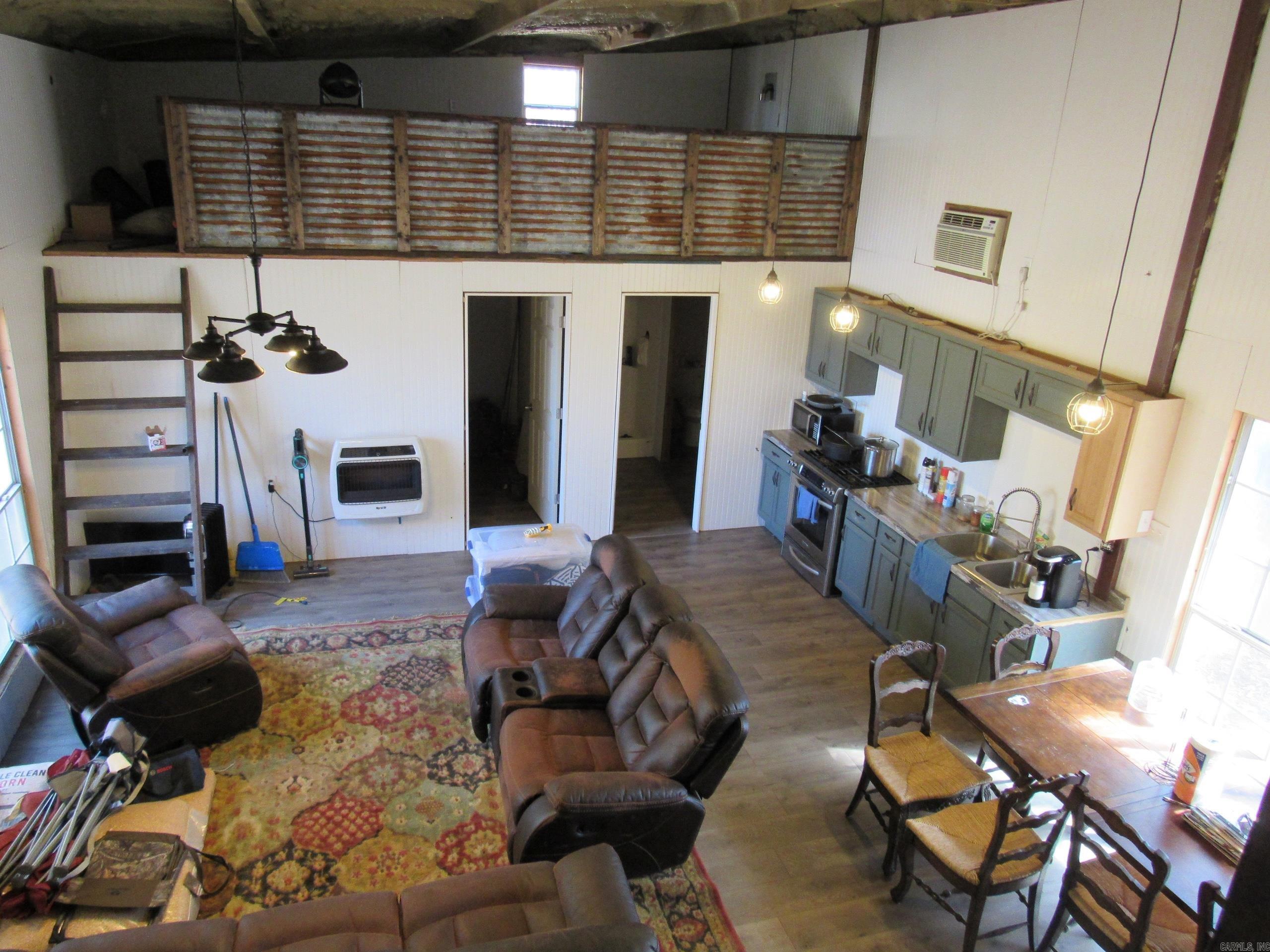 000 Lawson Rd  Urbana, AR