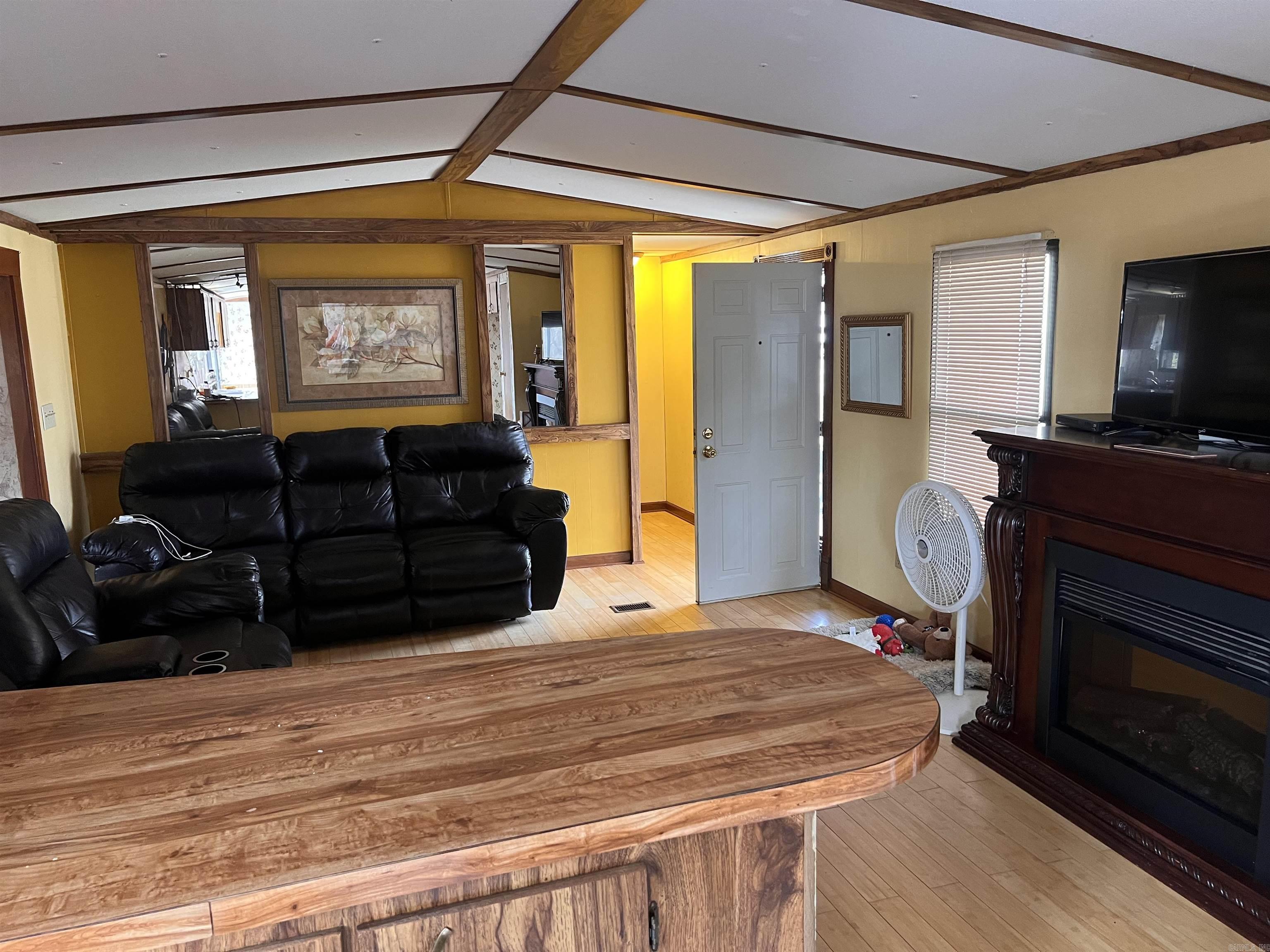 145 Trout Valley Rd  Wilburn, AR