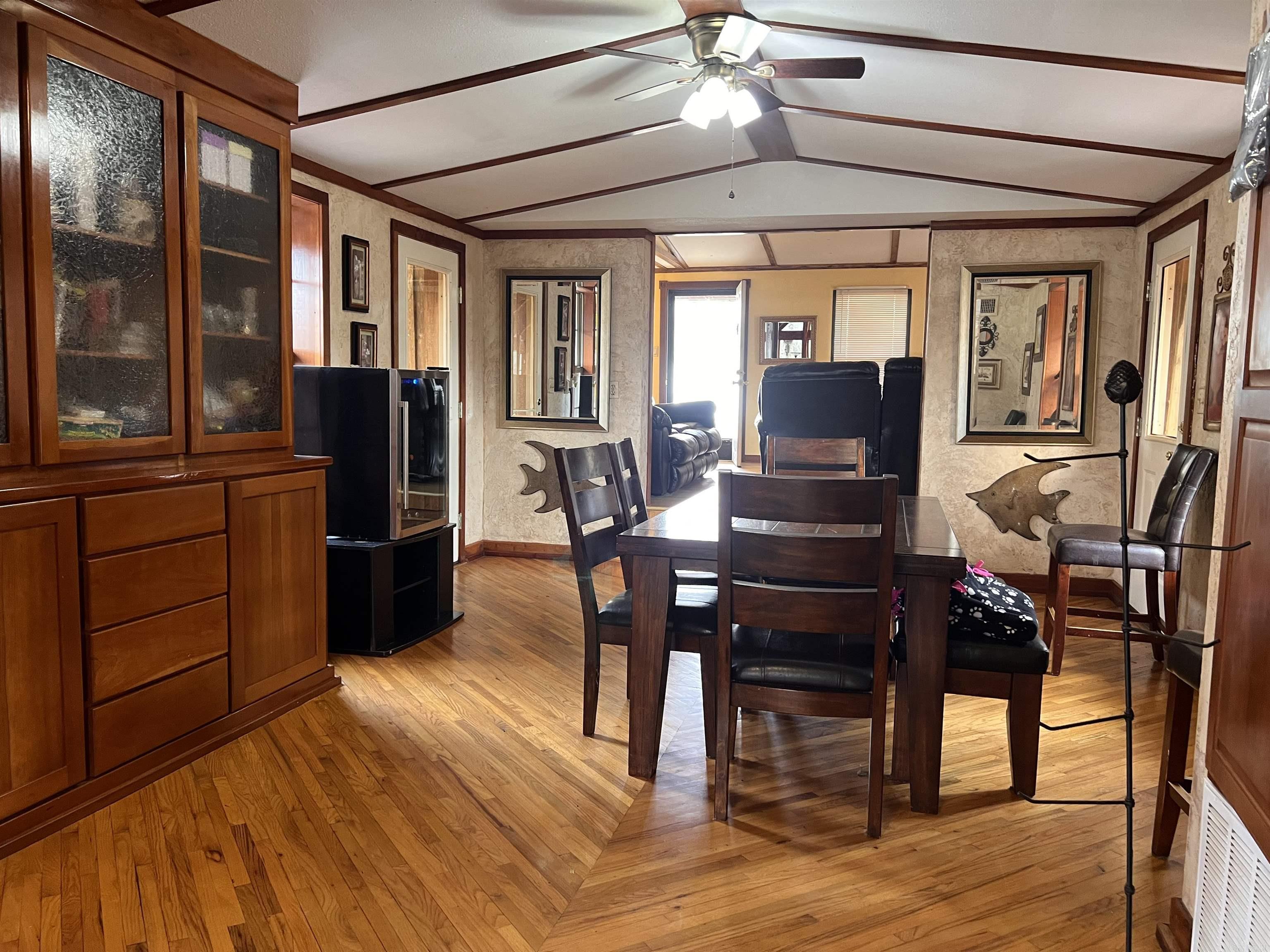 145 Trout Valley Rd  Wilburn, AR