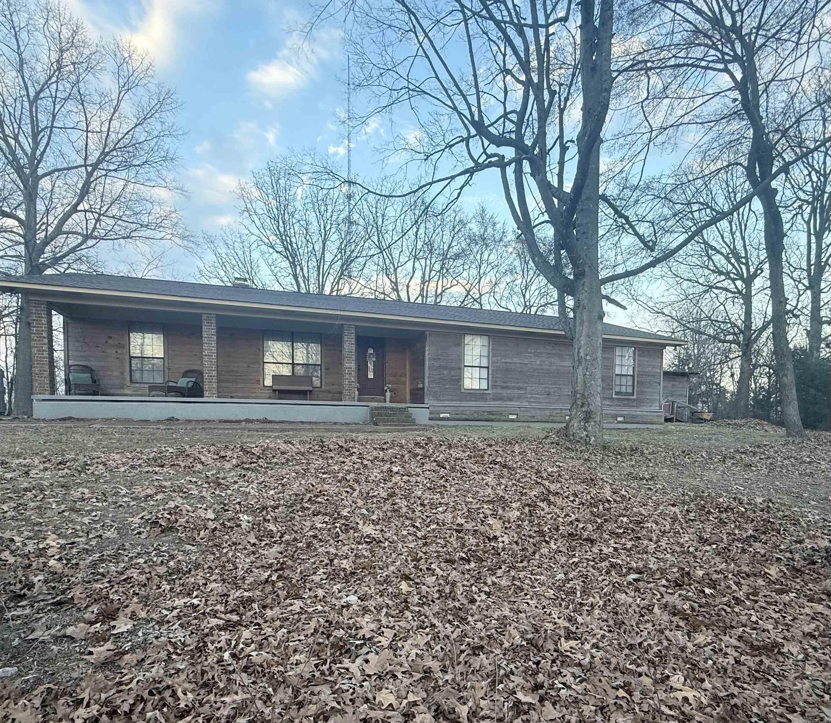 1650 N Hill  Newark, AR