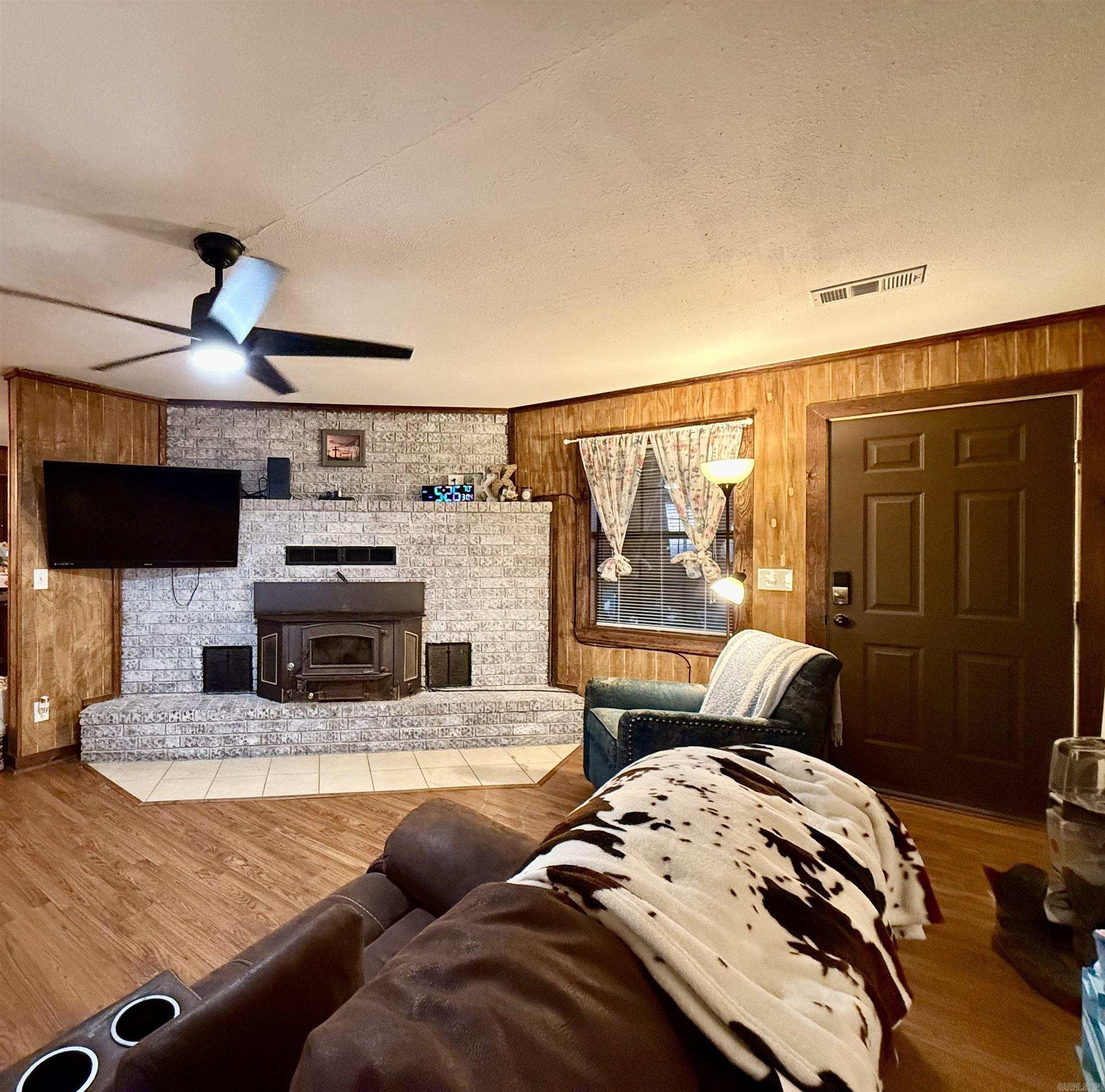 1650 N Hill  Newark, AR