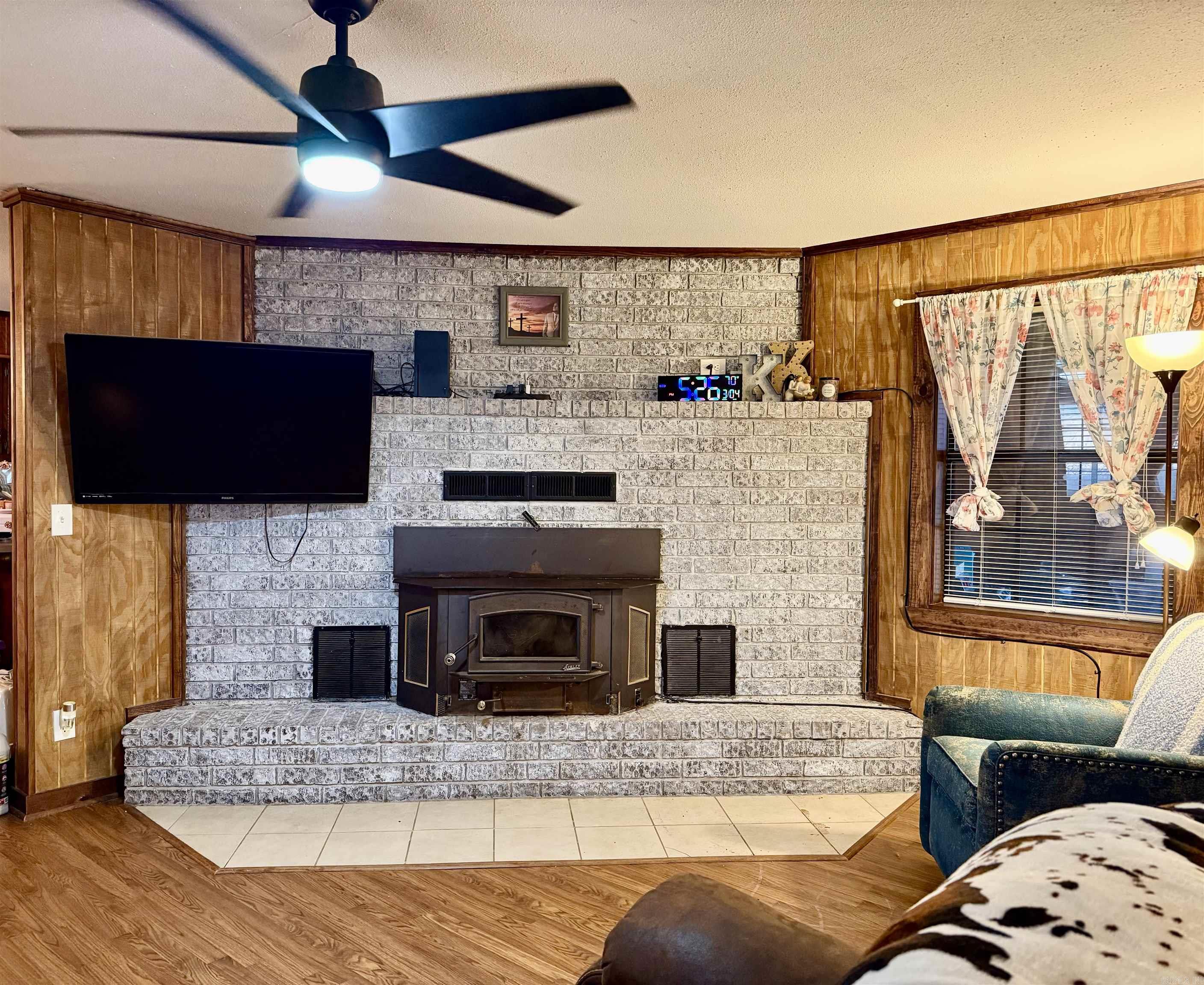 1650 N Hill  Newark, AR