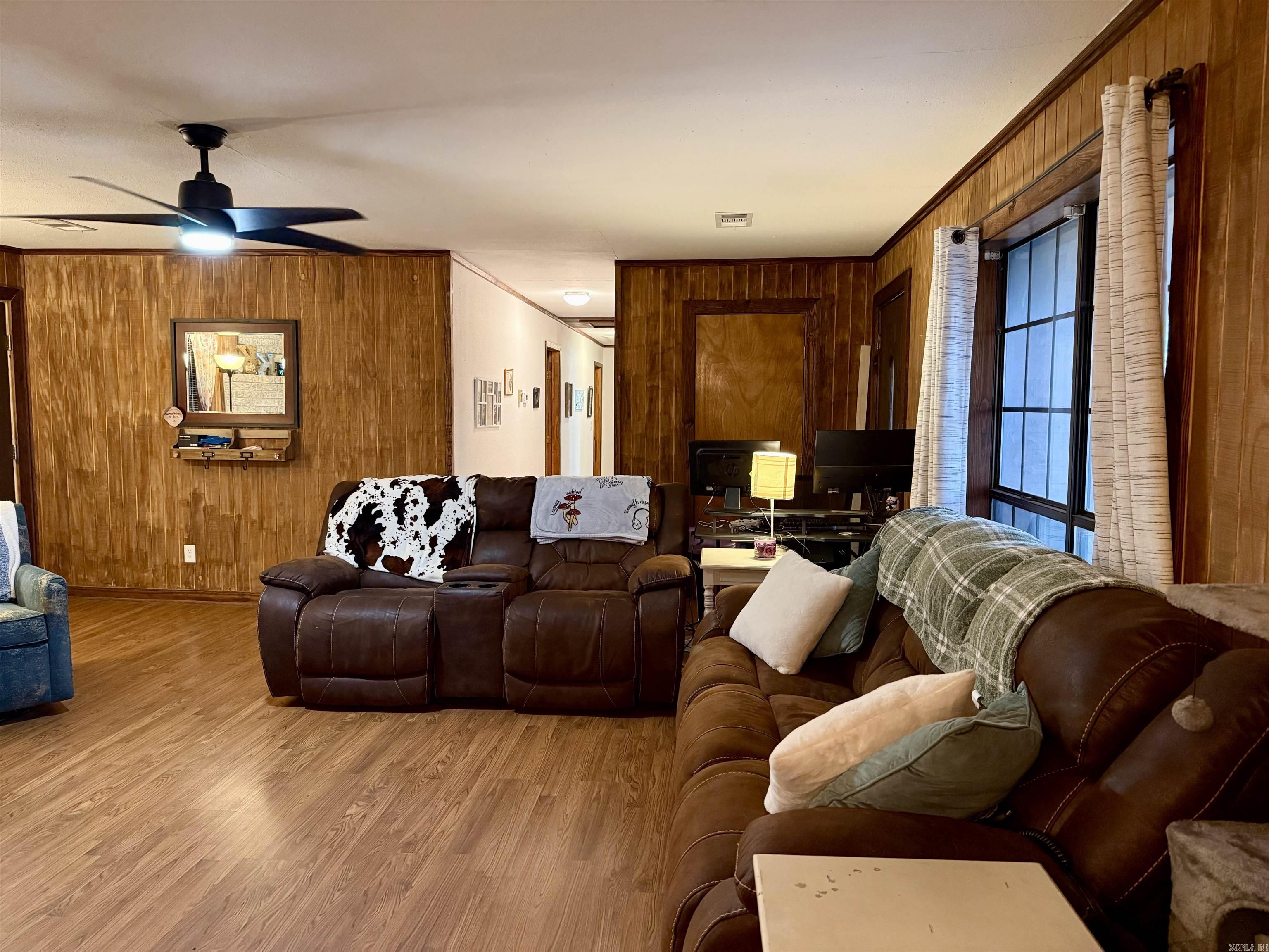 1650 N Hill  Newark, AR