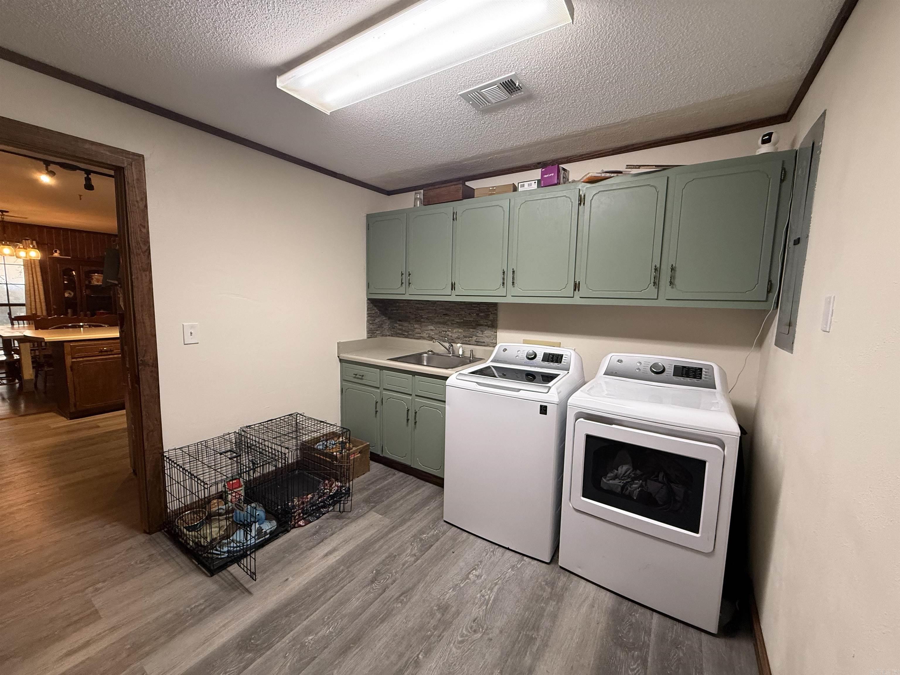 1650 N Hill  Newark, AR