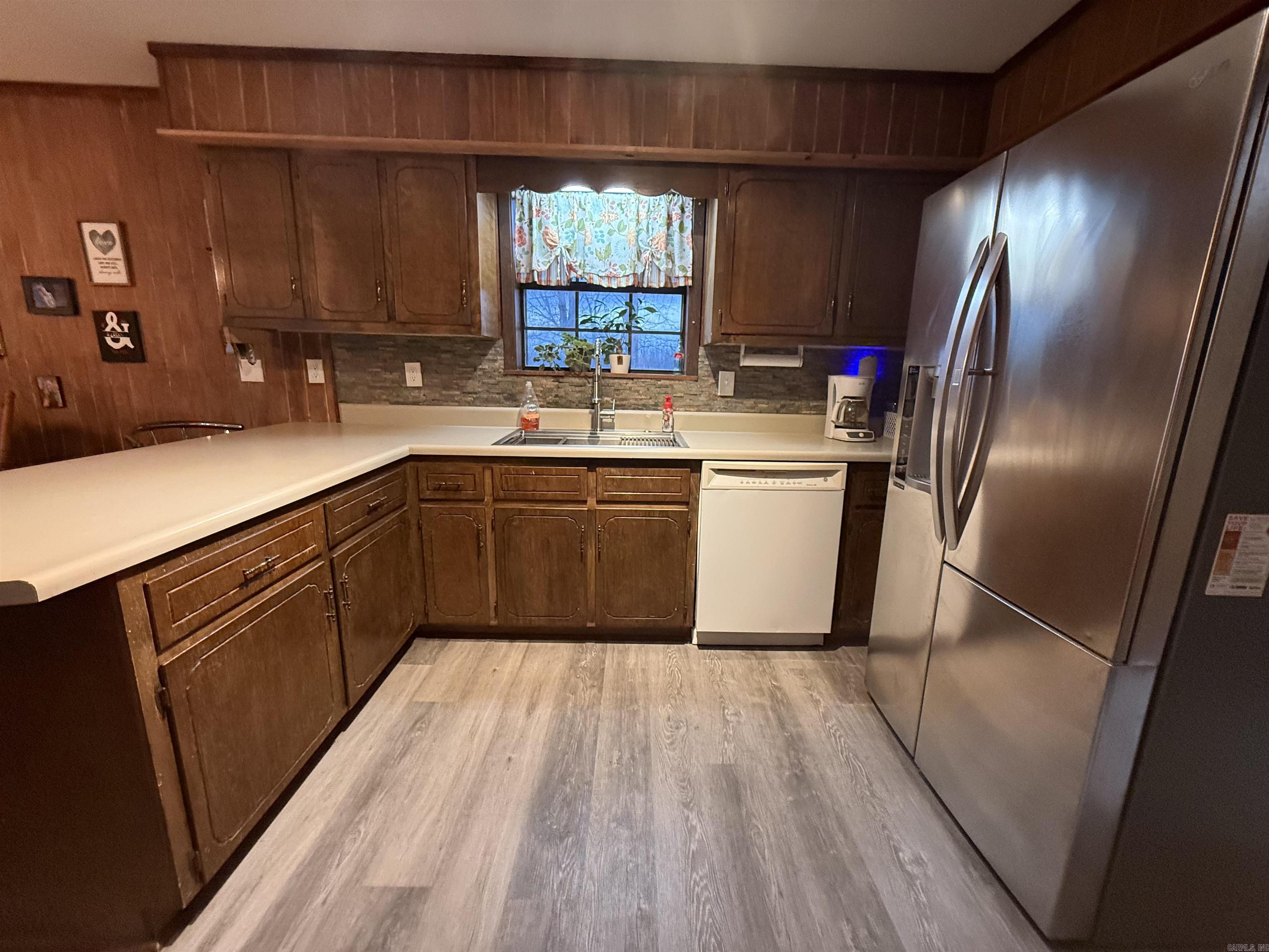 1650 N Hill  Newark, AR