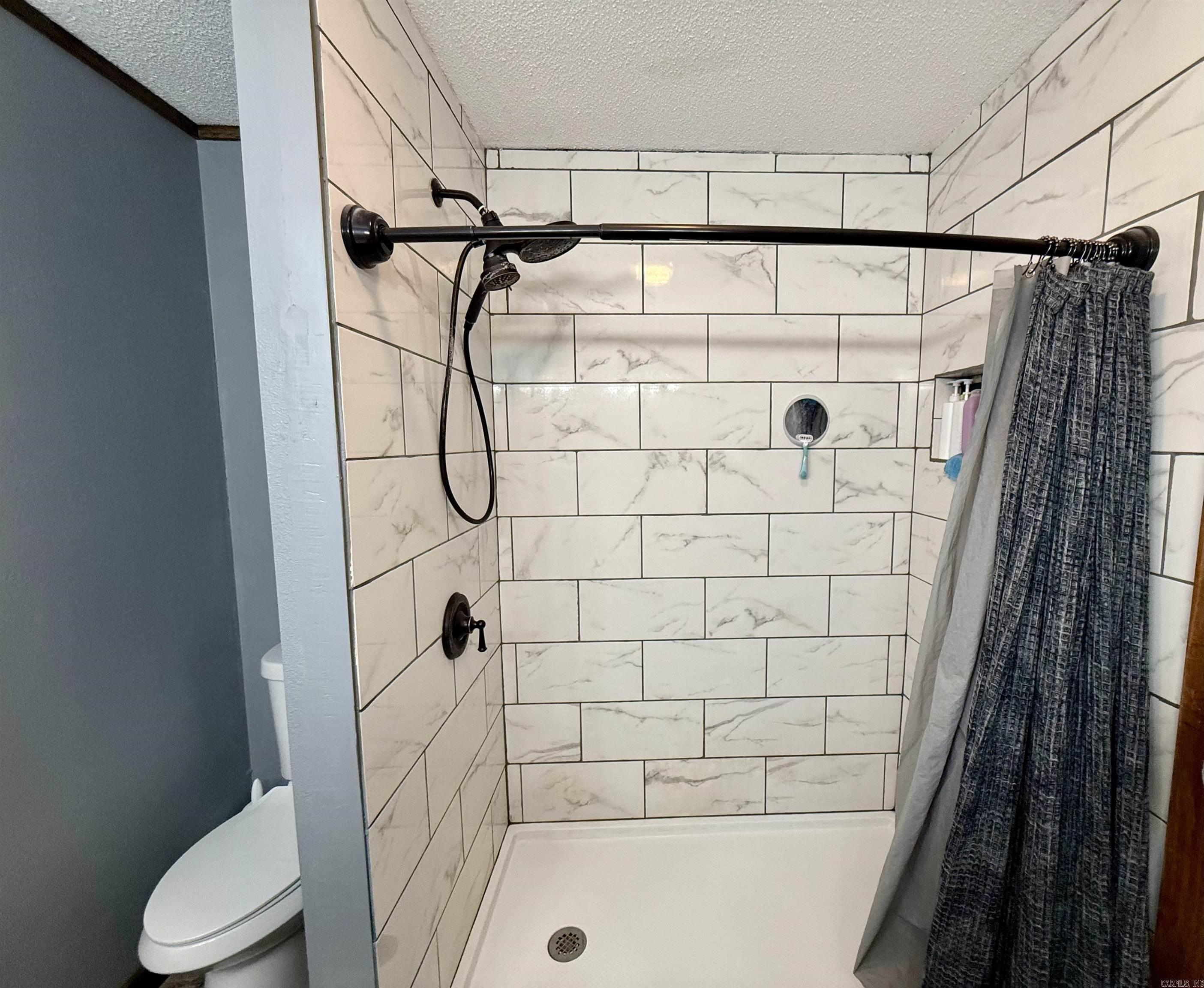 1650 N Hill  Newark, AR