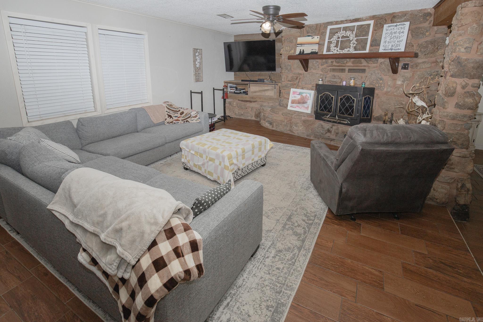 2323 Hwy 291 N.  Prattsville, AR