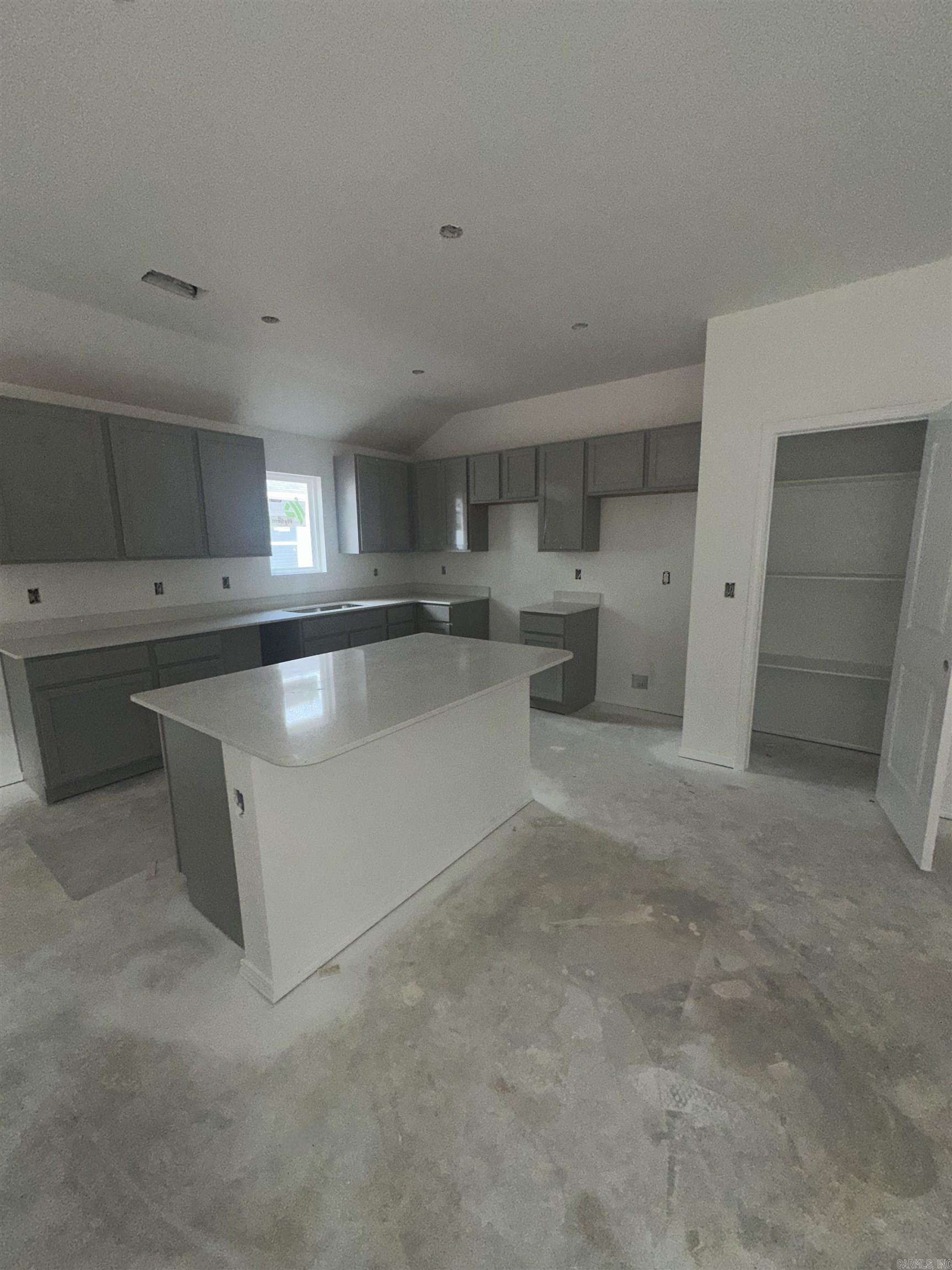 775 Gussy Lane Benton, AR 72019