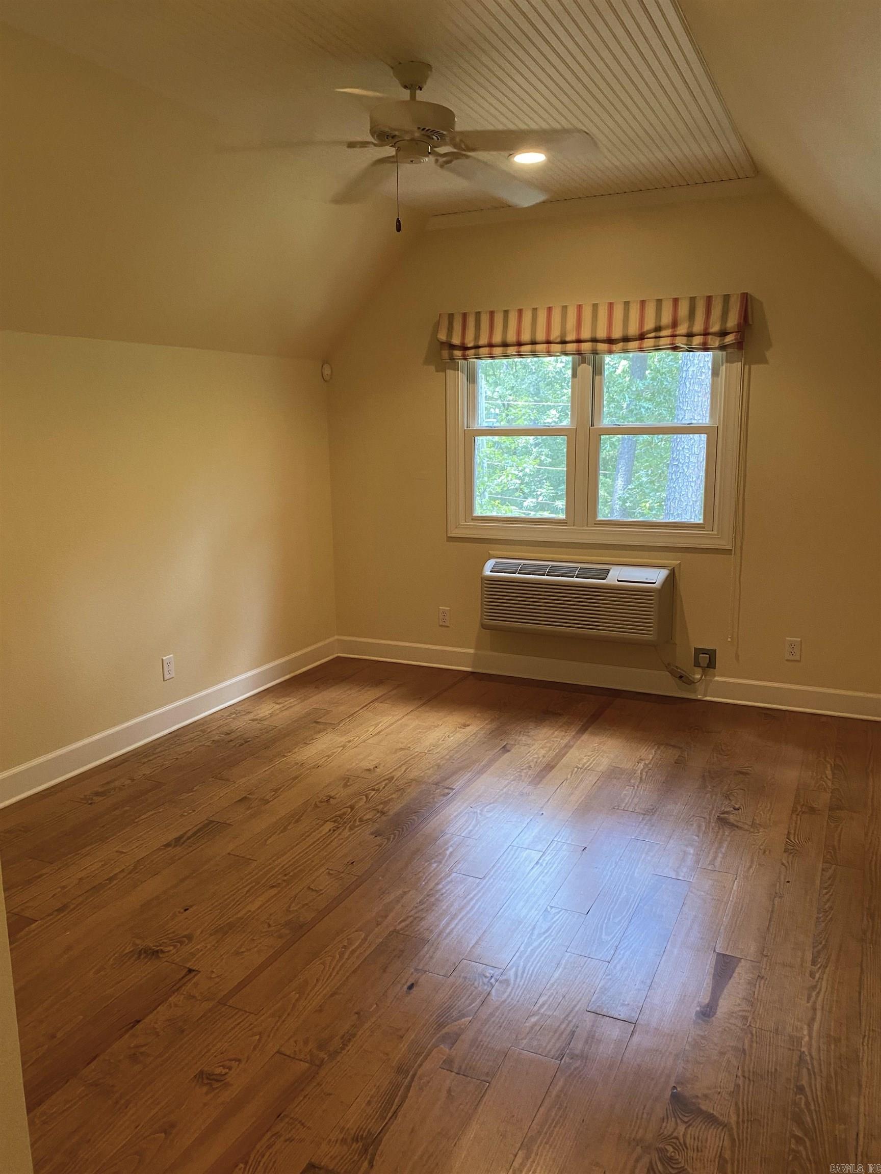 139 Ouachita  Mount Ida, AR