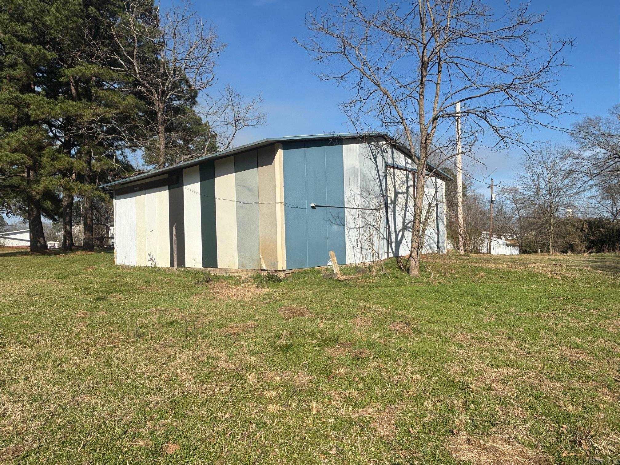 411 W Center  Sheridan, AR