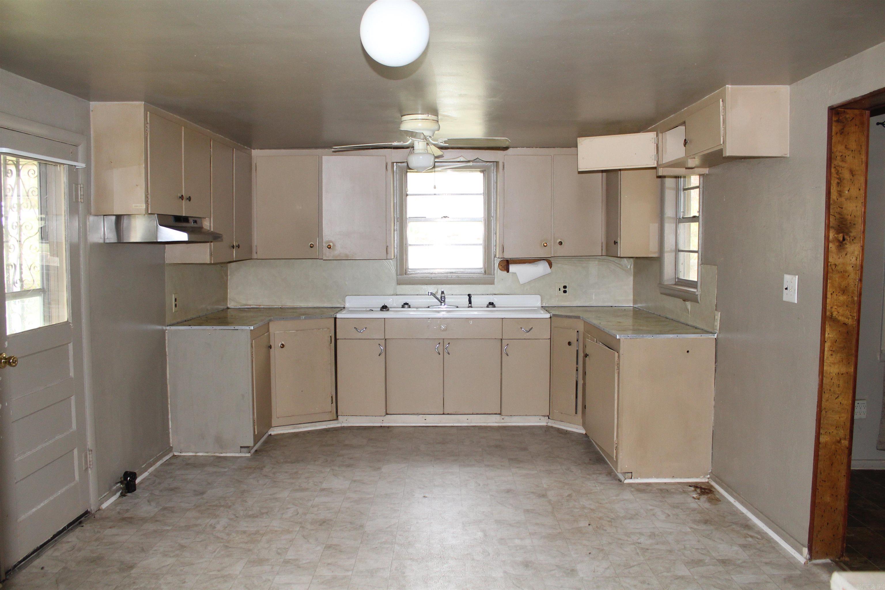 400 Canaan  Marshall, AR