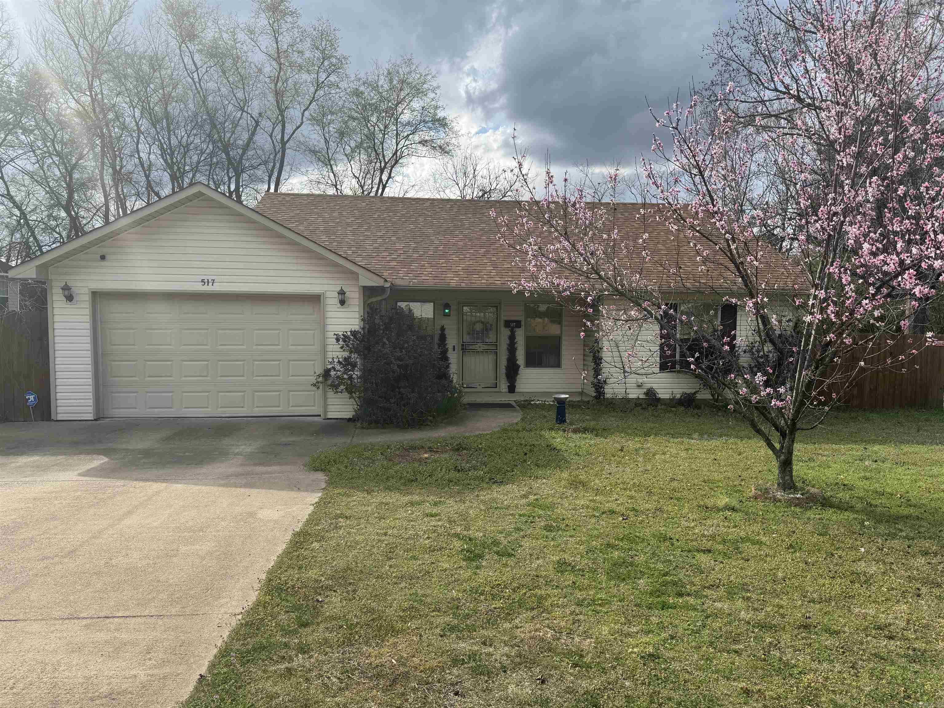 517 Jefferson  Benton, AR