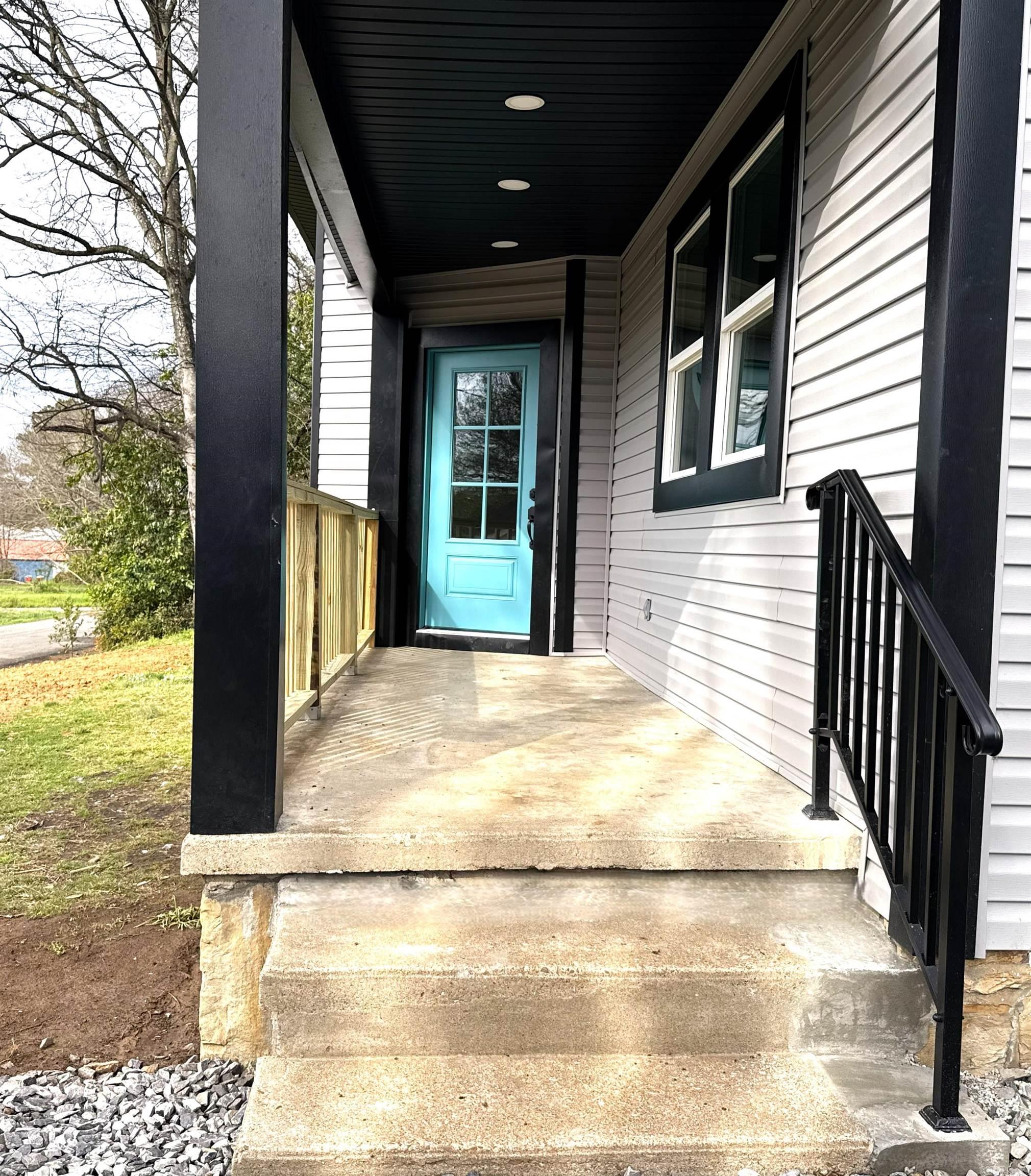 302 W Commerce St Morrilton, AR 72110