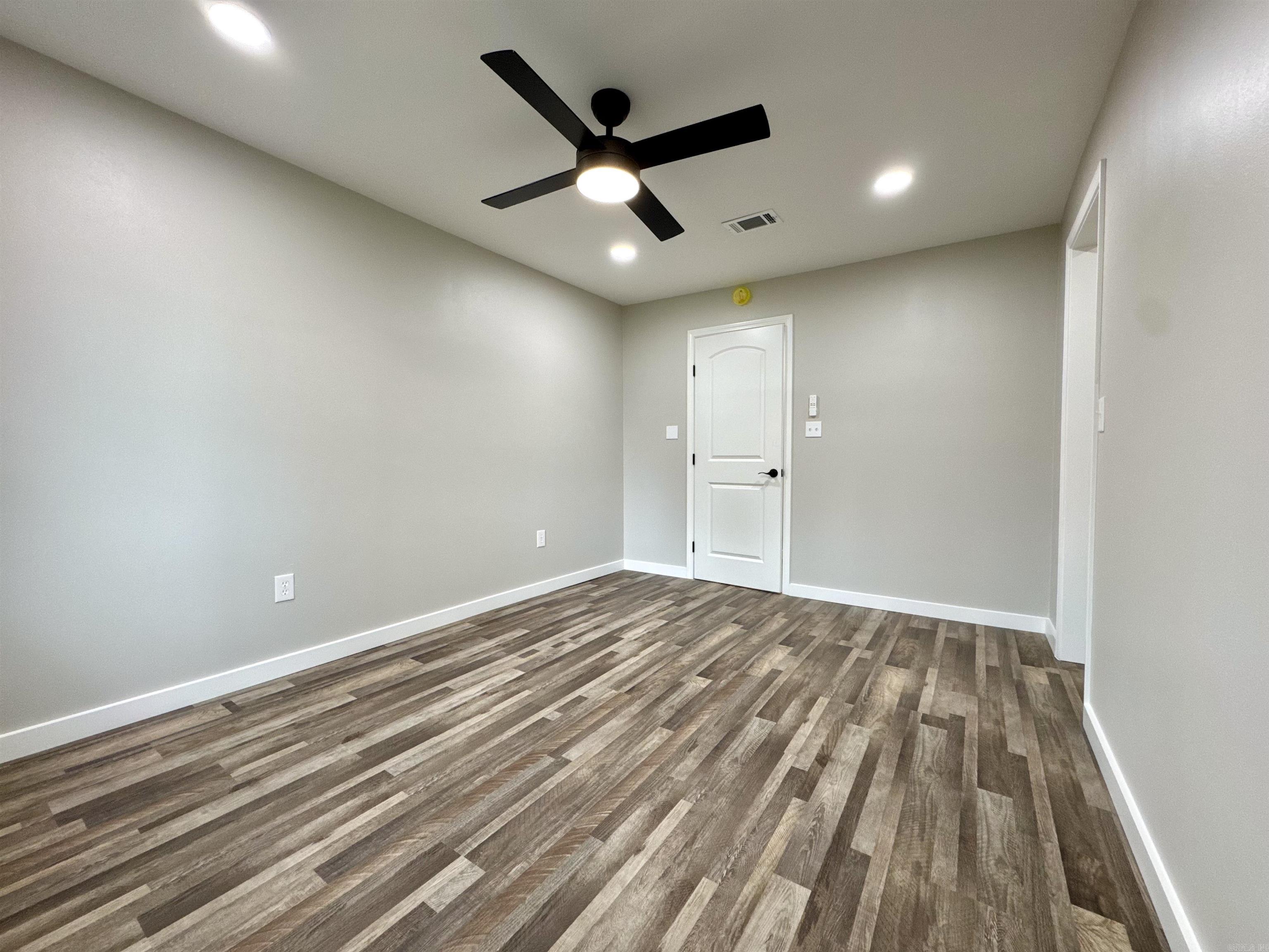 302 W Commerce St Morrilton, AR 72110